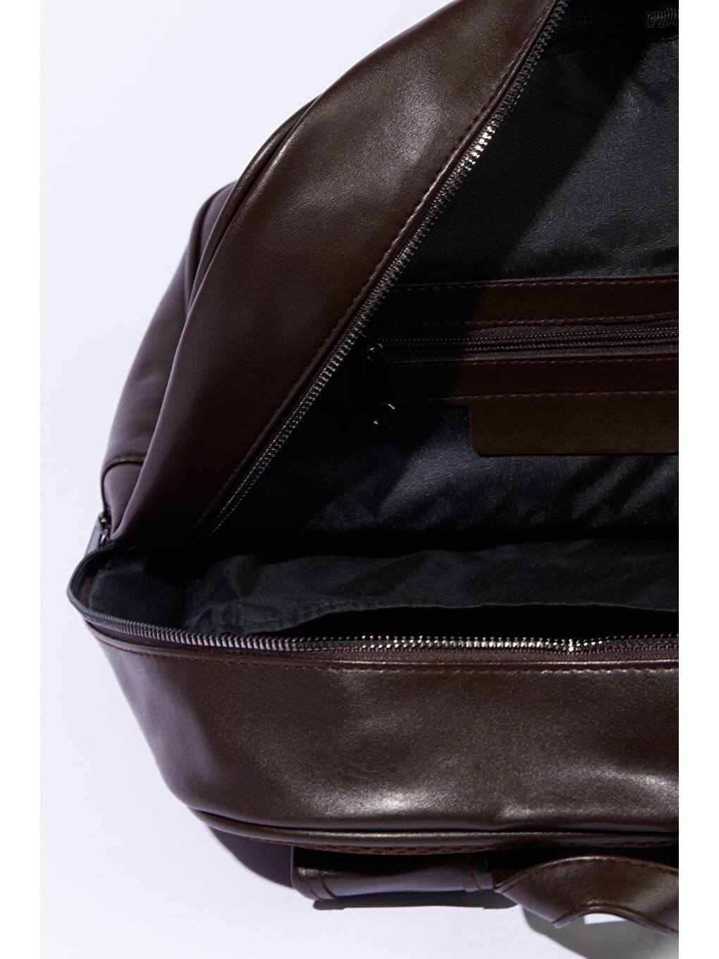 Erkek Kahverengi Sırt Çantası-2