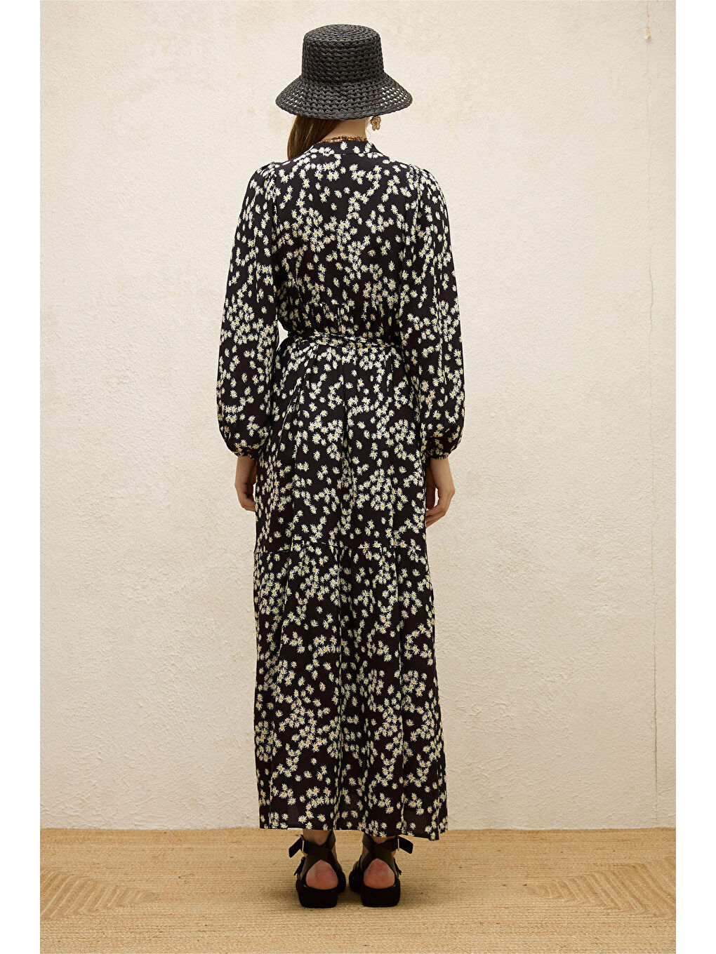 Beyaz Viskon Balon Kol Elbise Papatya-7