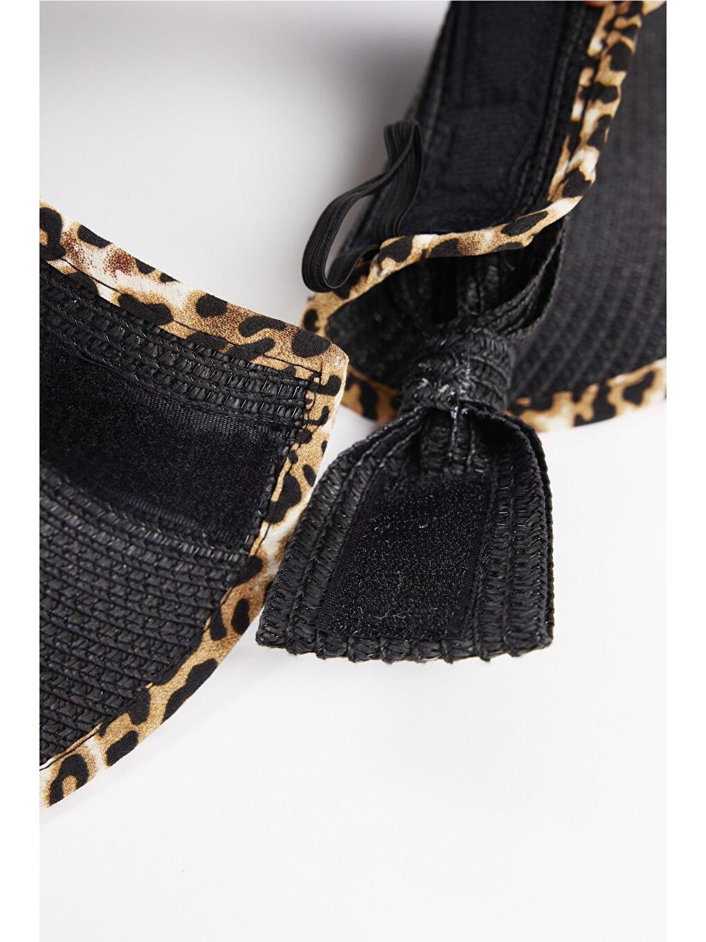 Fiyonk Detaylı Katlanabilir Siyah Kahve Vizör Plaj Şapkası 17-3