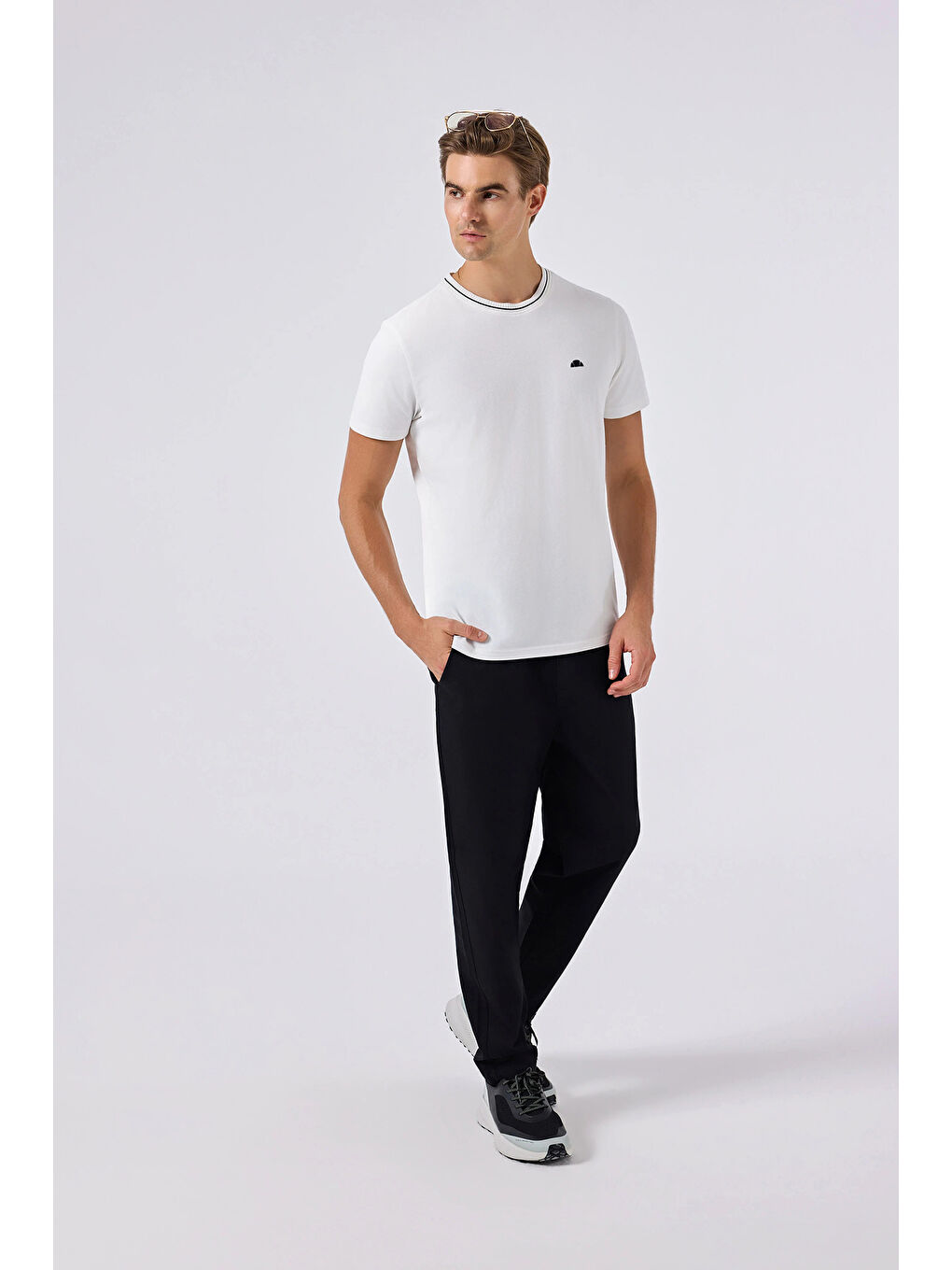 Beyaz Pamuklu Regular Fit Bisiklet Yaka T Shirt 6SM5058-OF-4