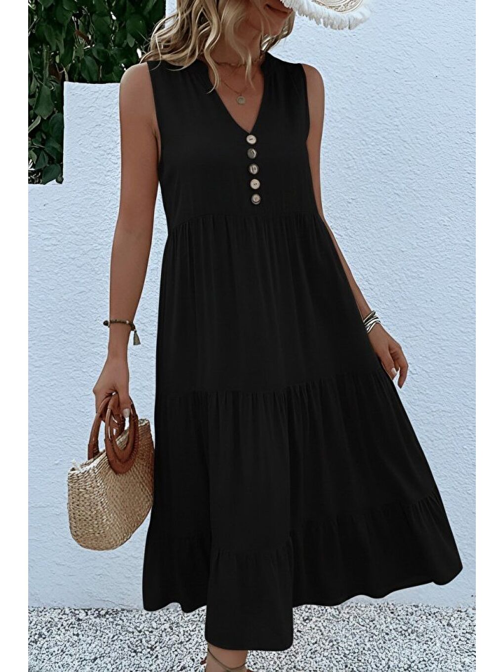 Siyah Kadın Askılı V Yakalı önden Düğmeli Midi Viskon Elbise-1