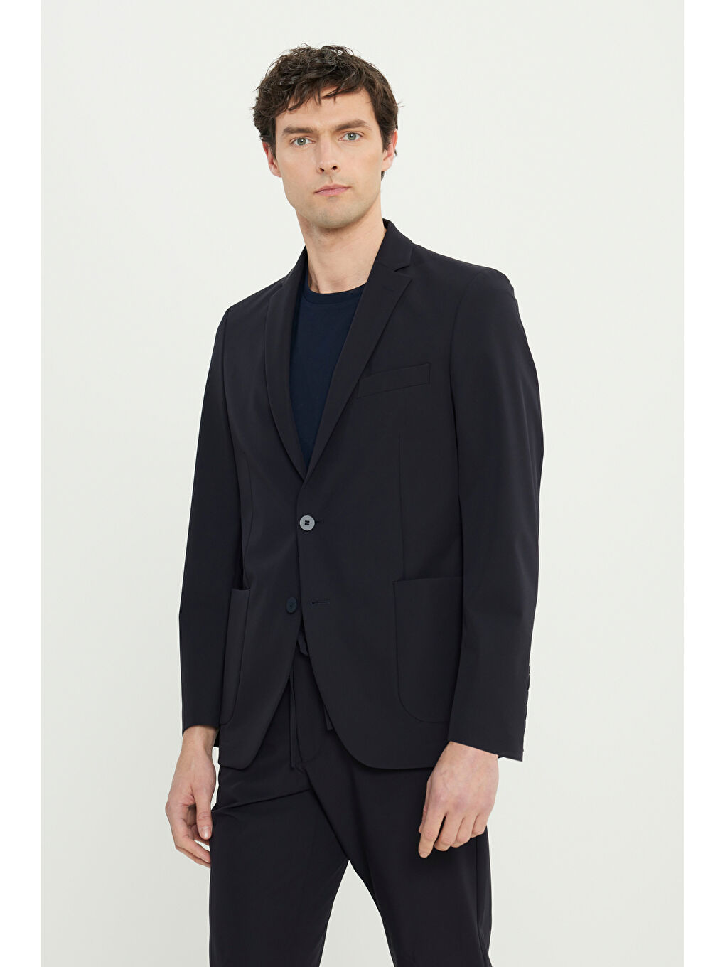 Erkek Lacivert Slim Fit Dar Kesim Kırlangıç Yaka Torba Cepli Esnek Takım Elbise-1