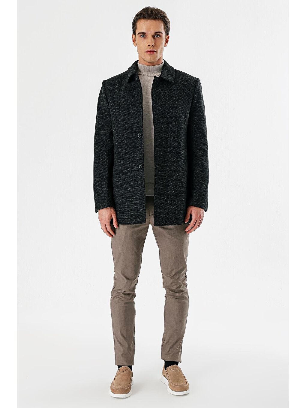 Siyah Kaşe Yünlü Kapitoneli Astar Büyük Beden Comfort Fit Rahat Kesim Klasik Kaban 1008235170-3