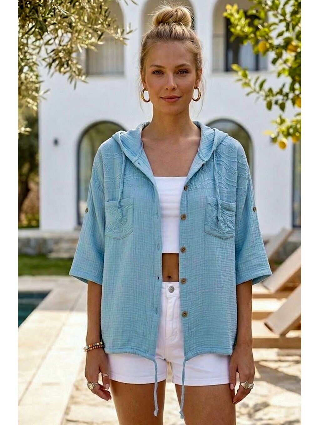 Açık Mavi Kapüşonlu Kısa Kol Çift Cepli Brodeli Etek Ucu Bağlamalı Casual Müslin Dokuma Ceket 63 63