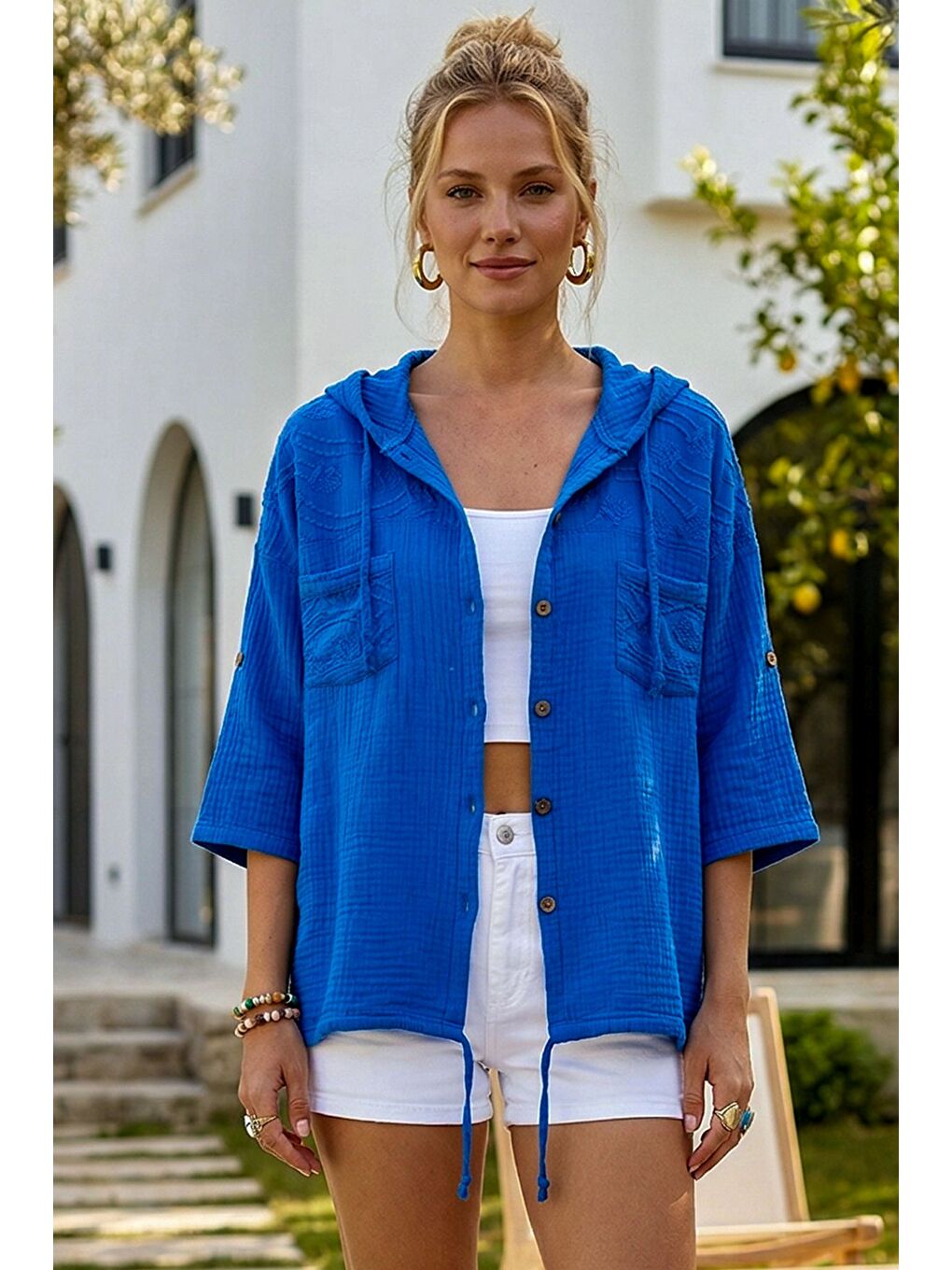 Saks Mavisi Kapüşonlu Kısa Kol Çift Cepli Brodeli Etek Ucu Bağlama Casual Müslin Dokuma Ceket 63 63