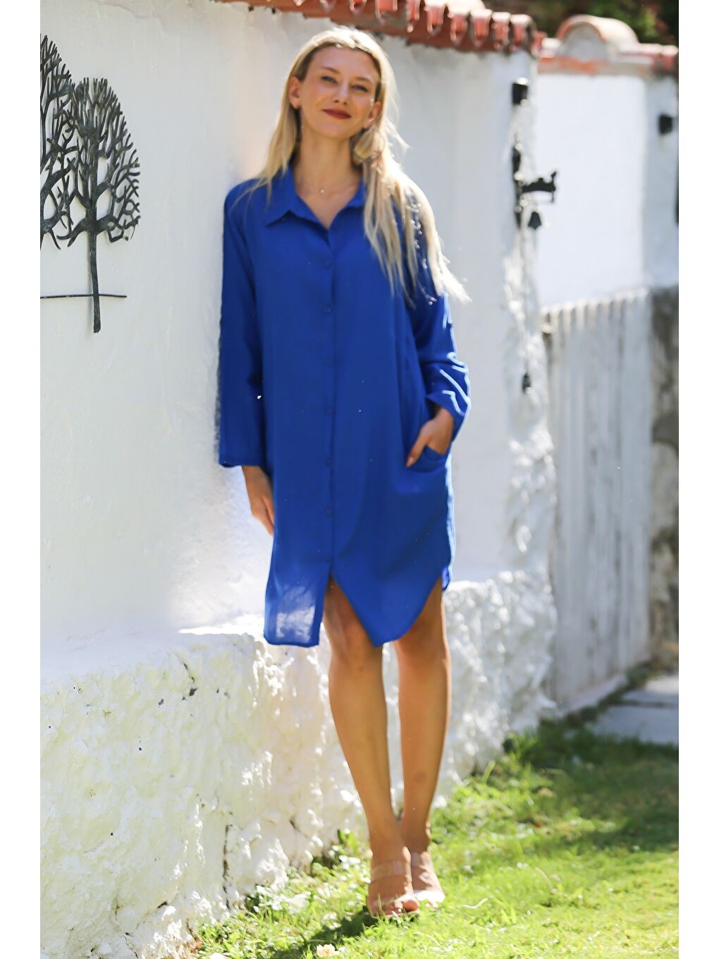 Gece Mavisi Gömlek Yaka Düğmeli Uzun Kollu Cepli Göz Nakışlı Pamuklu Dokuma Casual Elbise-2