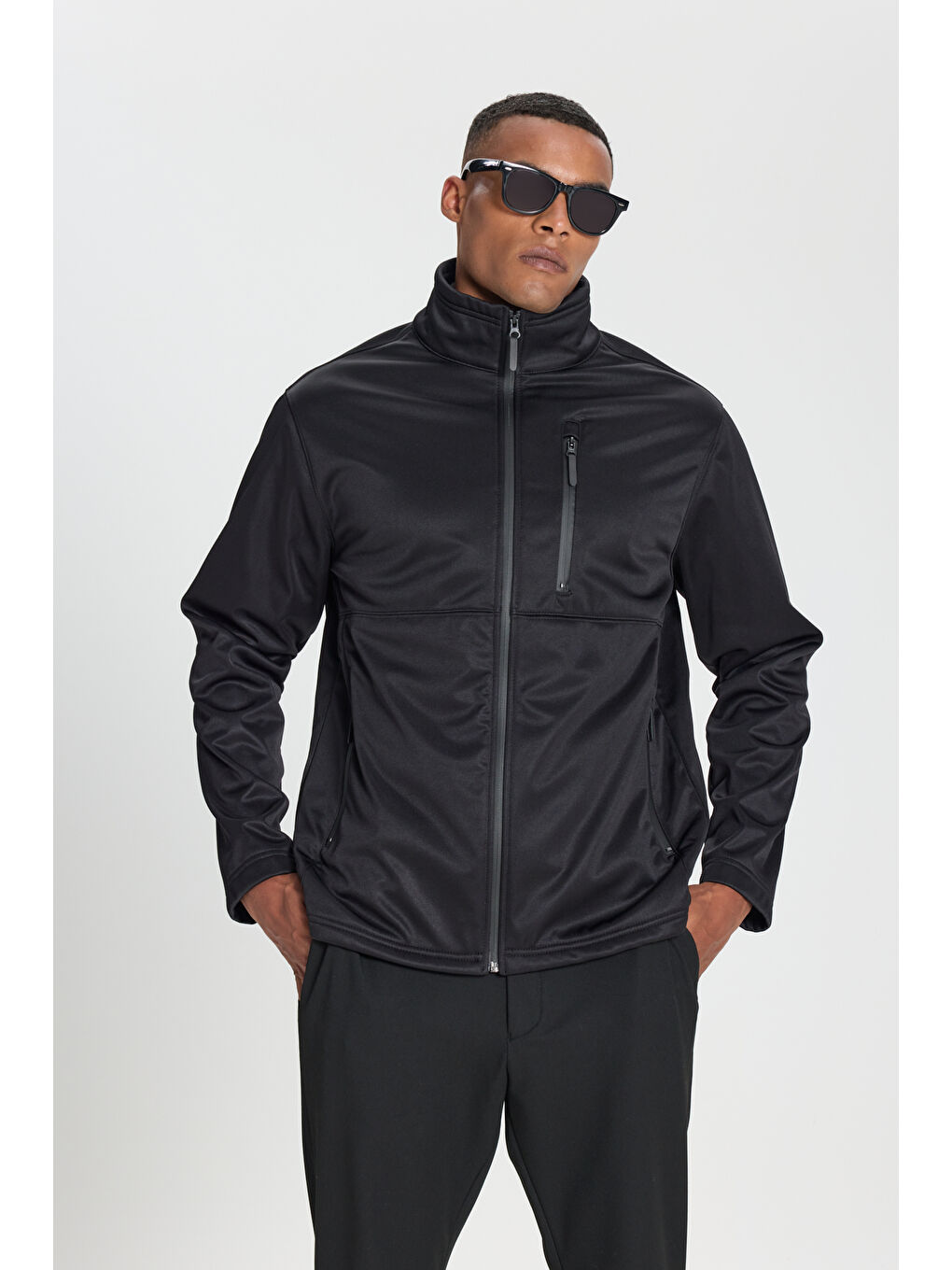 Erkek Siyah Sıcak Tutan Comfort Fit Rahat Kesim Dik Yaka Mont-3