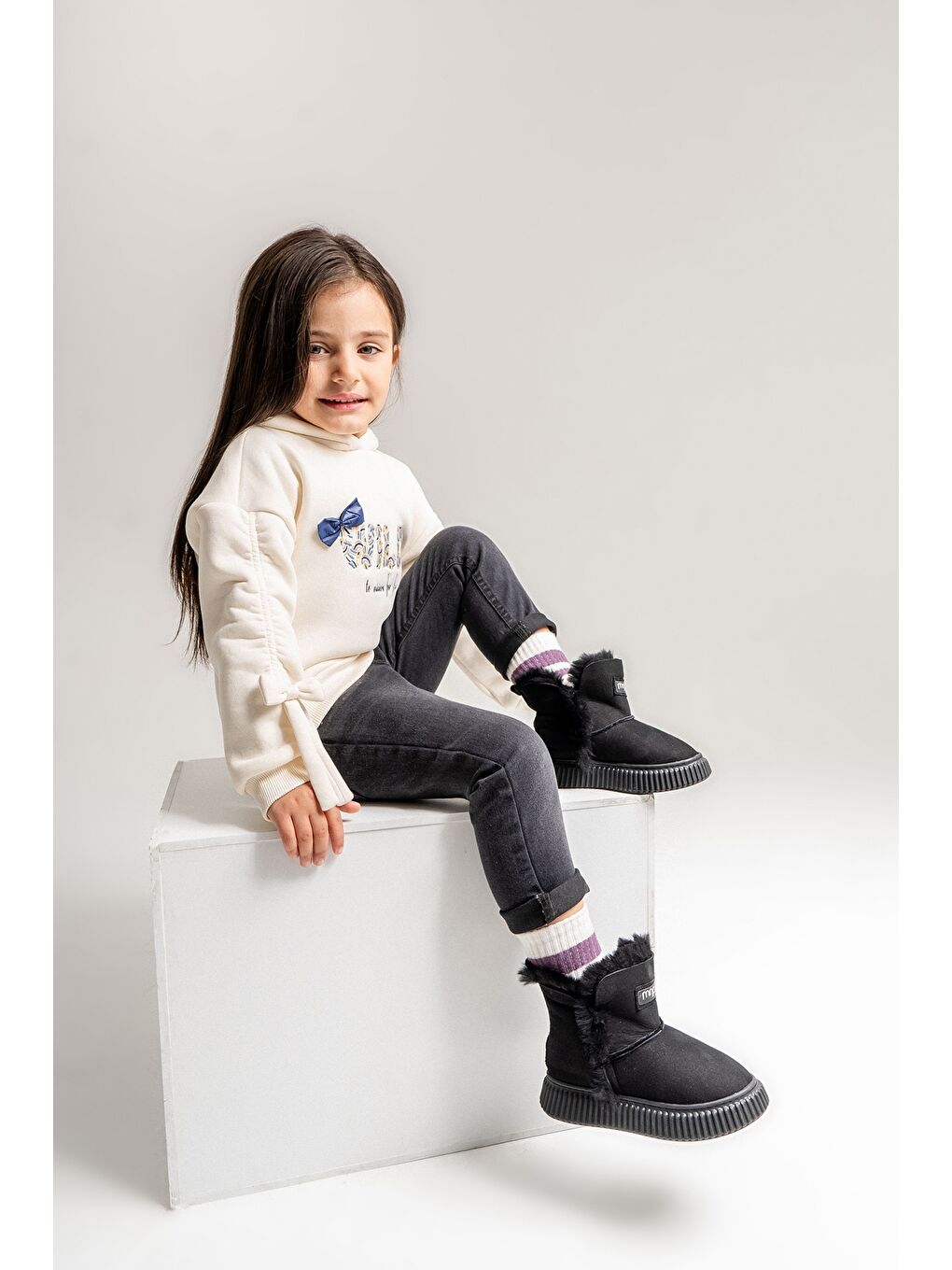 Kız Çocuk Siyah Hakiki Deri Hakiki Kürklü Suya Dayanıklı Bot