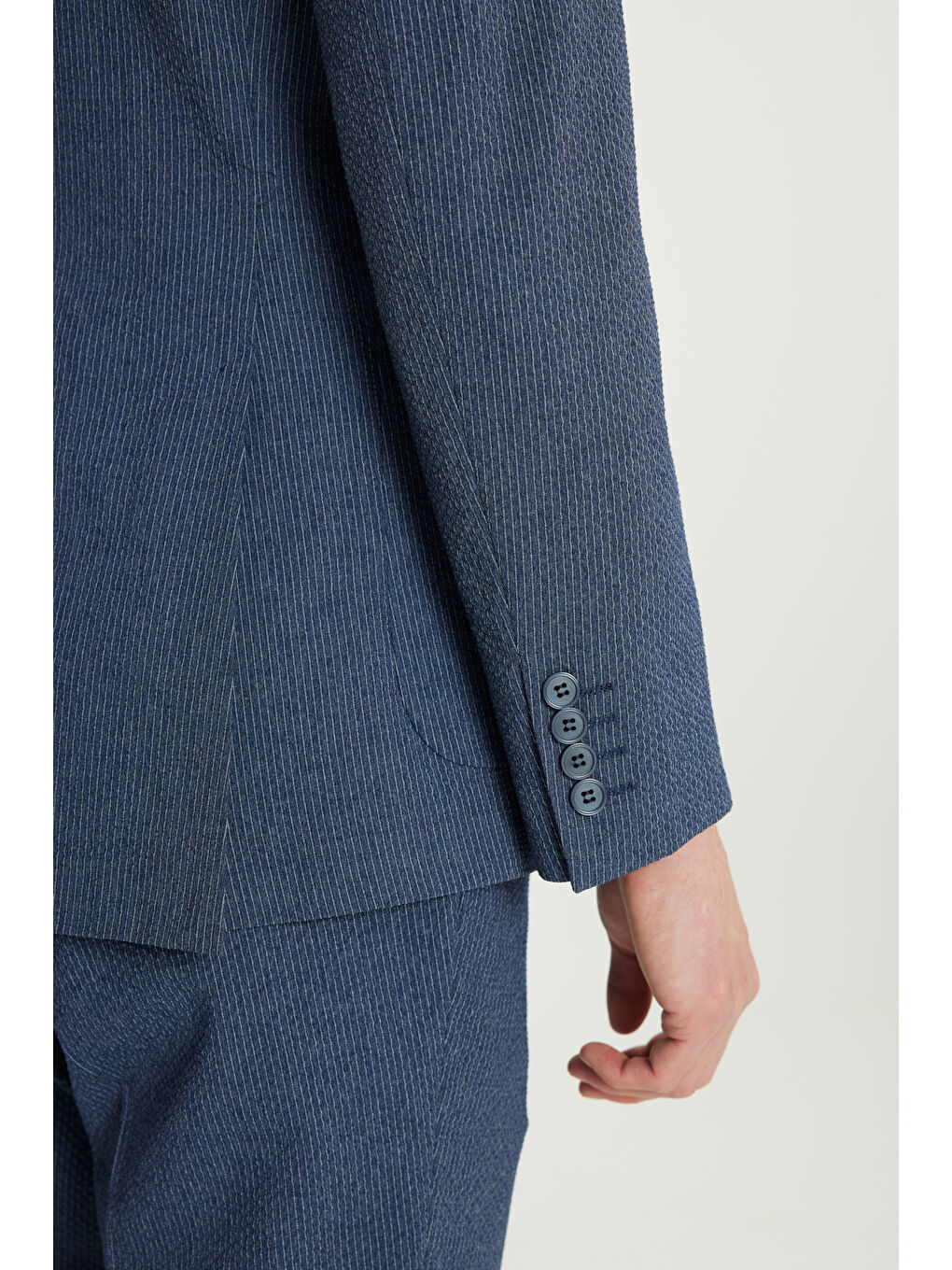 Erkek Lacivert Ekstra Slim Fit Mono Yaka Kapak Cepli Takım Elbise-6