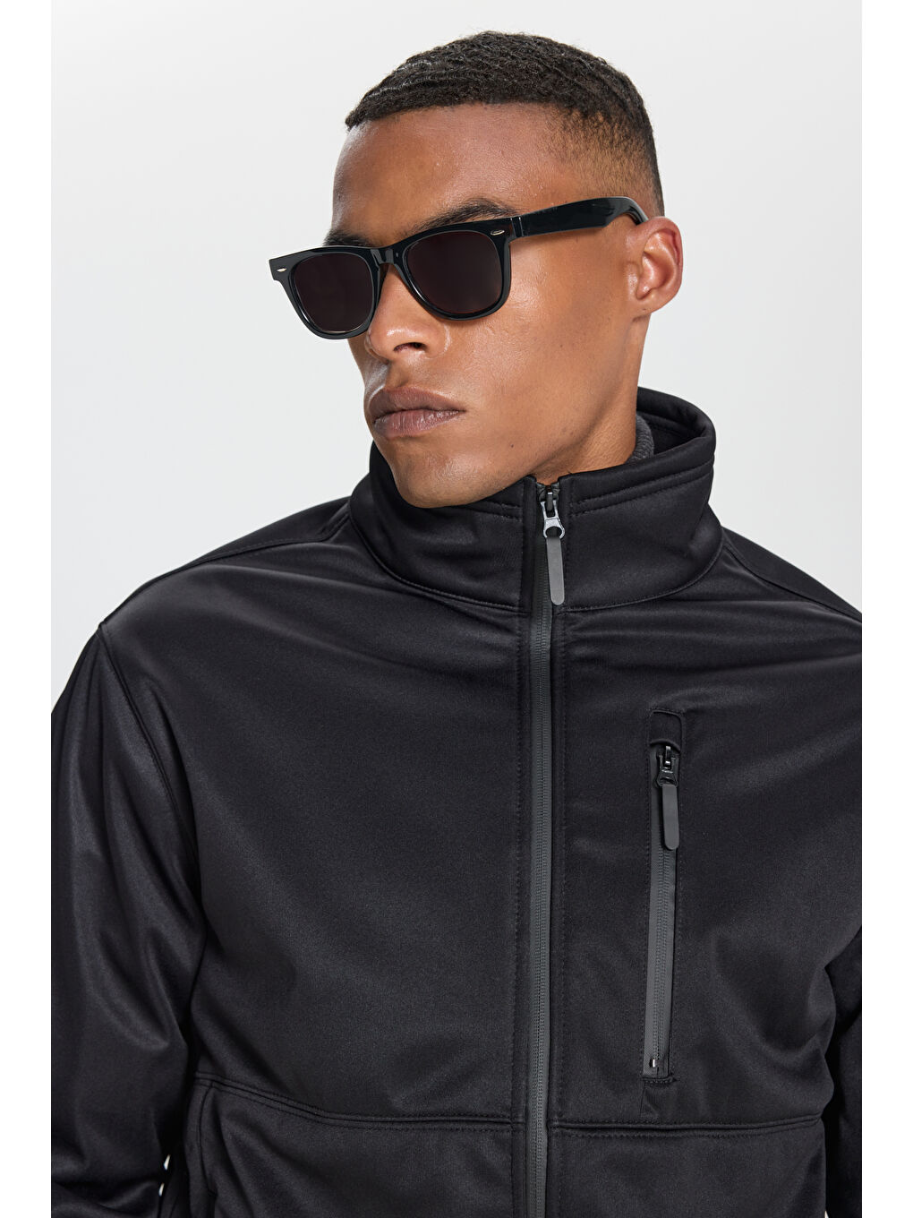 Erkek Siyah Sıcak Tutan Comfort Fit Rahat Kesim Dik Yaka Mont-4