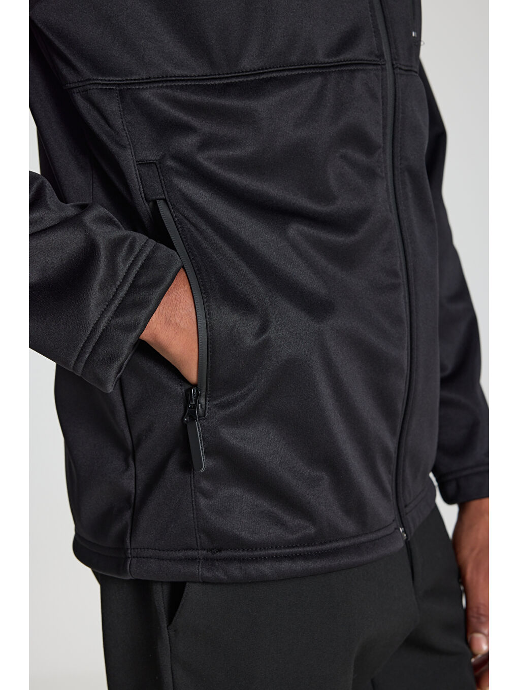 Erkek Siyah Sıcak Tutan Comfort Fit Rahat Kesim Dik Yaka Mont-5