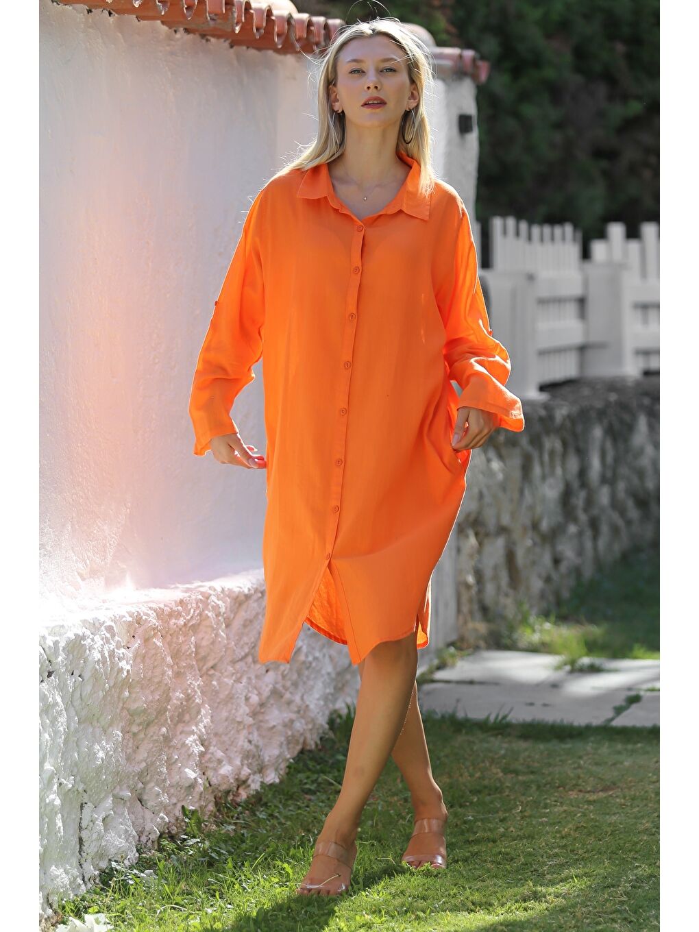 Turuncu Gömlek Yaka Düğmeli Uzun Kollu Cepli Göz Nakışlı Pamuklu Dokuma Casual Elbise-3