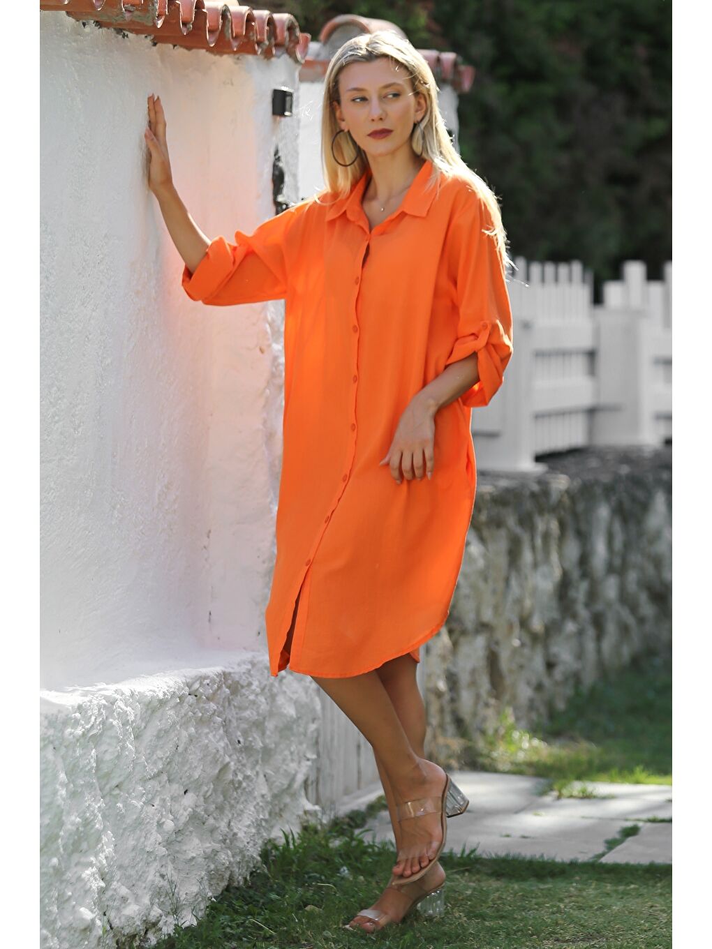 Turuncu Gömlek Yaka Düğmeli Uzun Kollu Cepli Göz Nakışlı Pamuklu Dokuma Casual Elbise-4