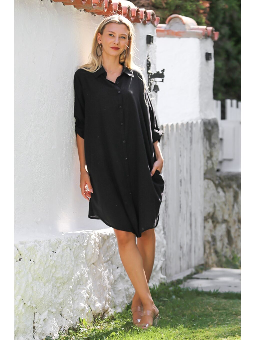 Siyah Gömlek Yaka Düğmeli Uzun Kollu Cepli Göz Nakışlı Pamuklu Dokuma Casual Elbise-2