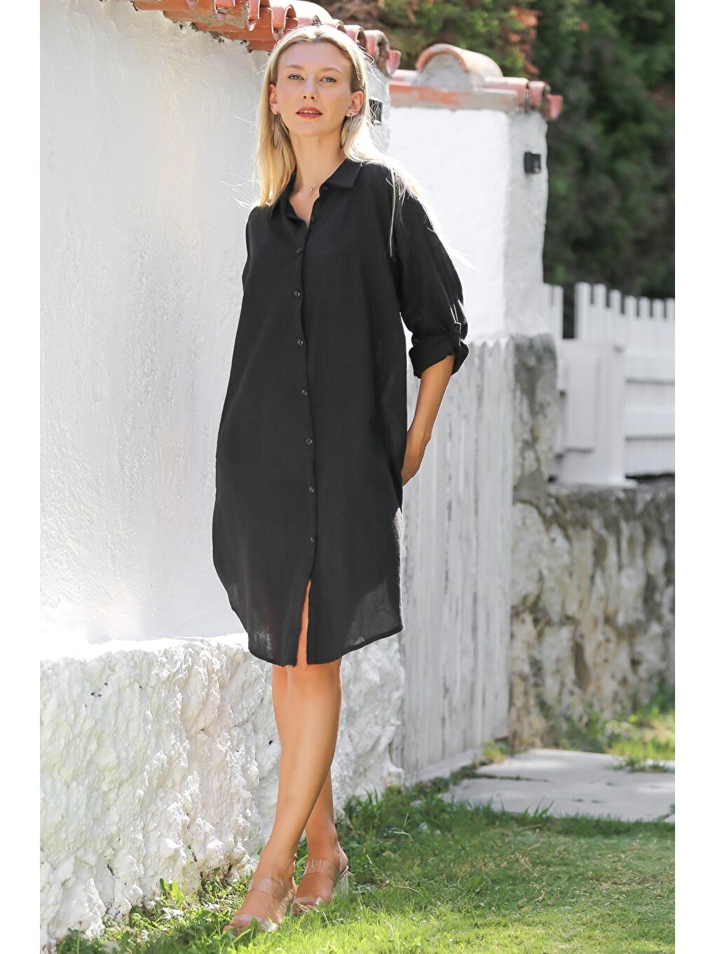 Siyah Gömlek Yaka Düğmeli Uzun Kollu Cepli Göz Nakışlı Pamuklu Dokuma Casual Elbise-3