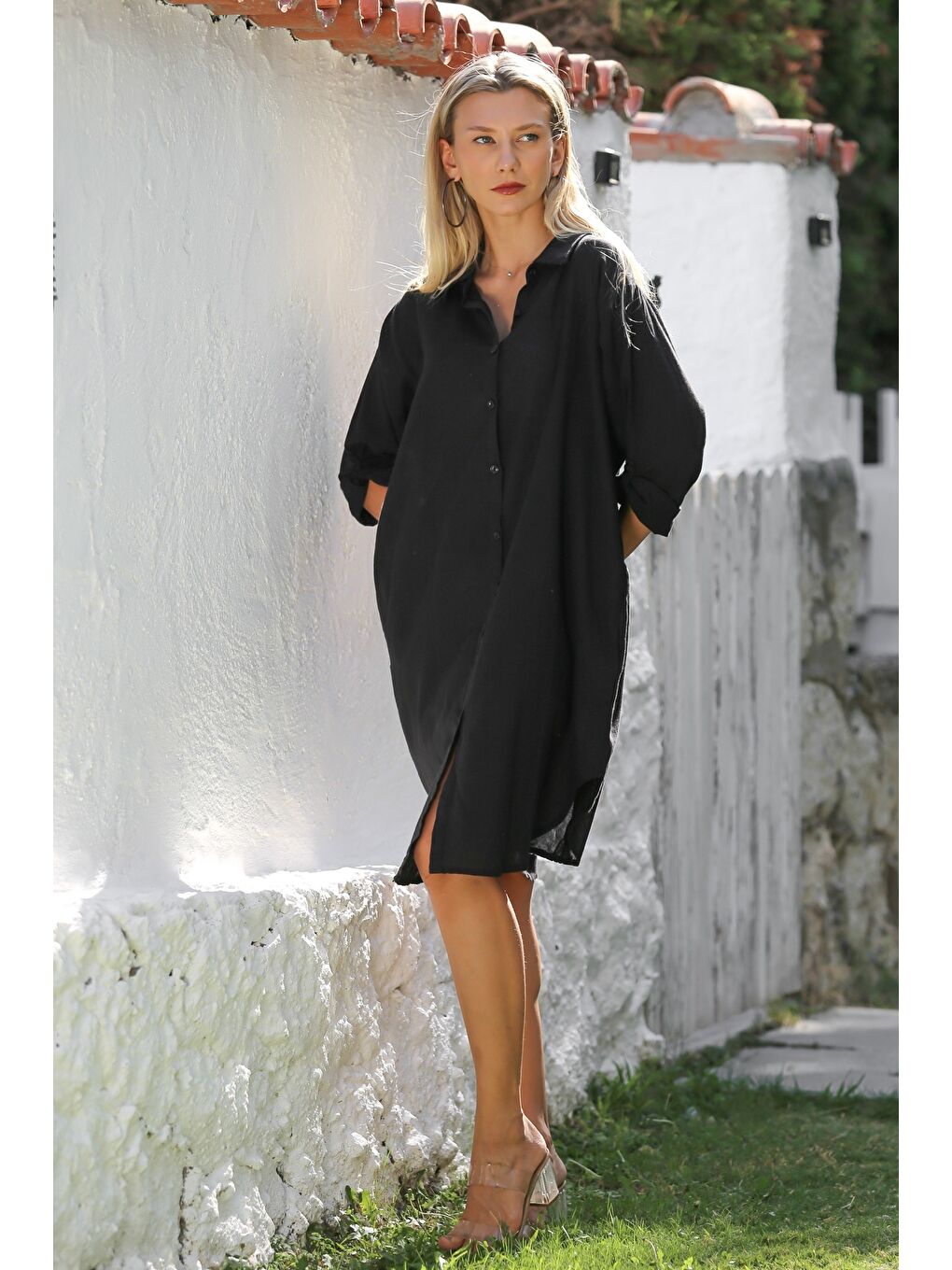 Siyah Gömlek Yaka Düğmeli Uzun Kollu Cepli Göz Nakışlı Pamuklu Dokuma Casual Elbise-4