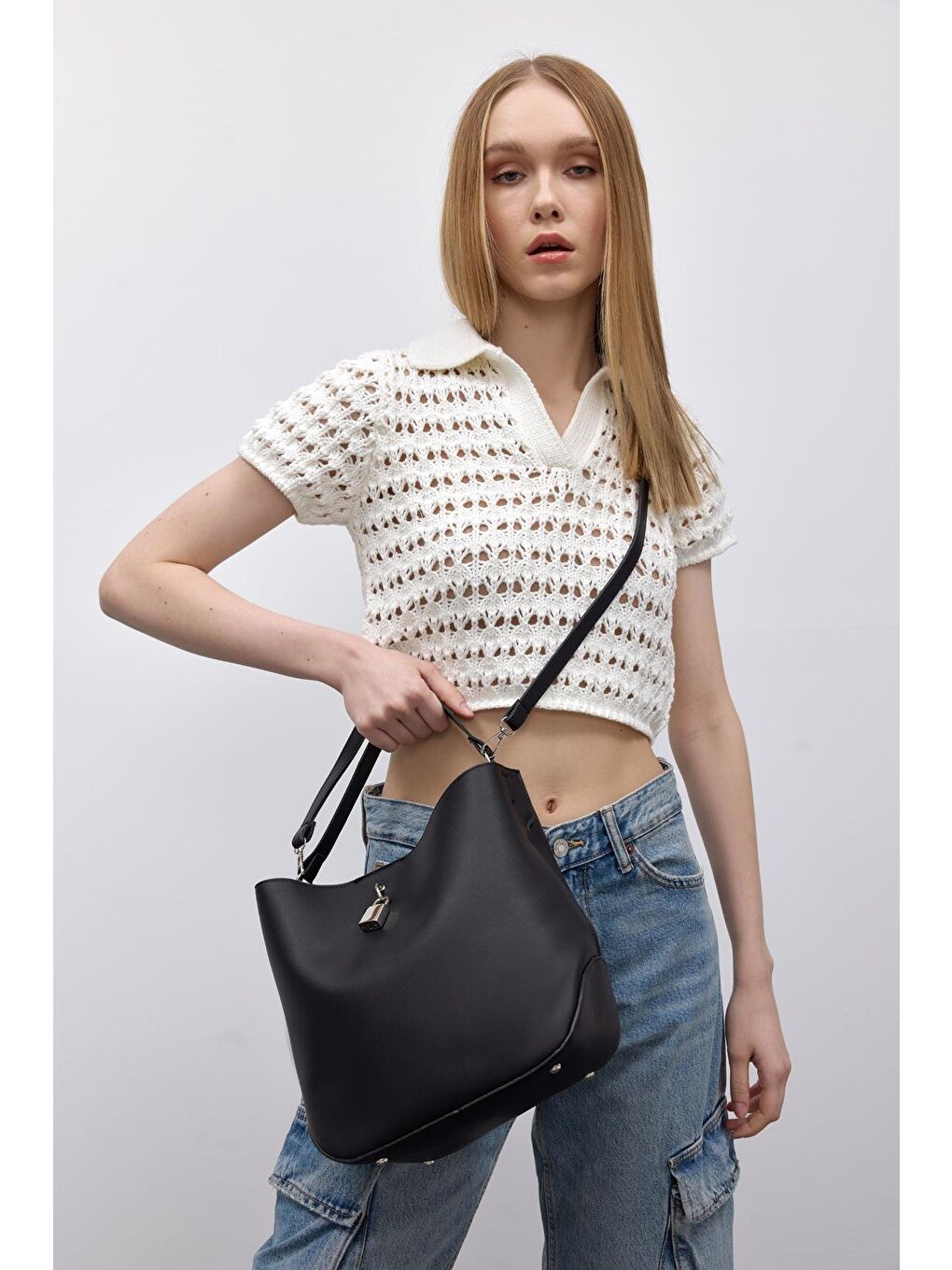 James Kilitli Omuz Çantası Siyah-8