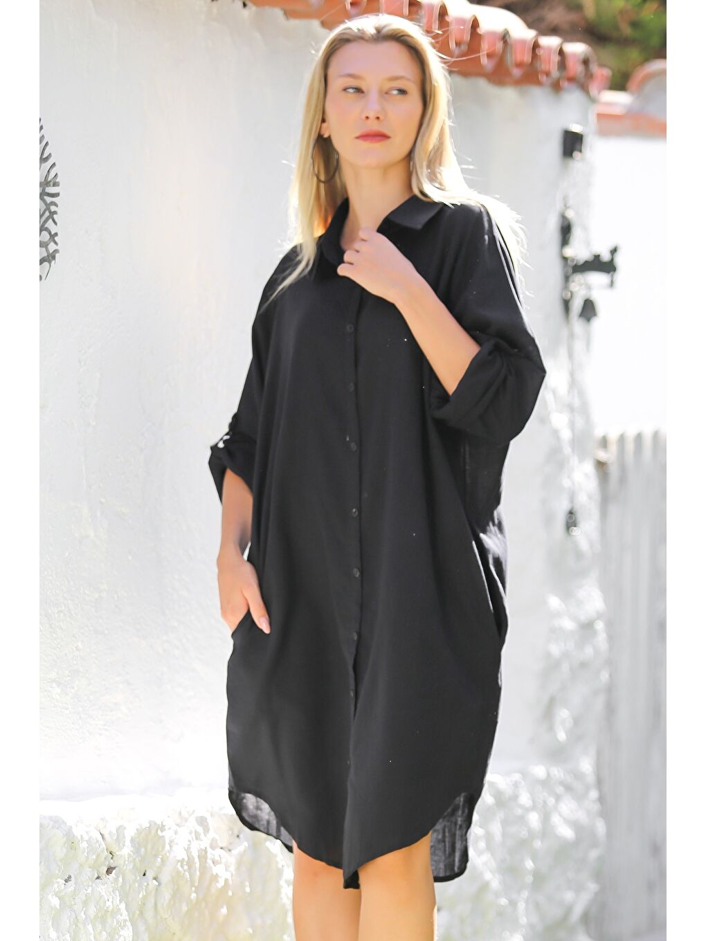 Siyah Gömlek Yaka Düğmeli Uzun Kollu Cepli Tavuskuşu Nakışlı Pamuklu Dokuma Casual Elbise-4