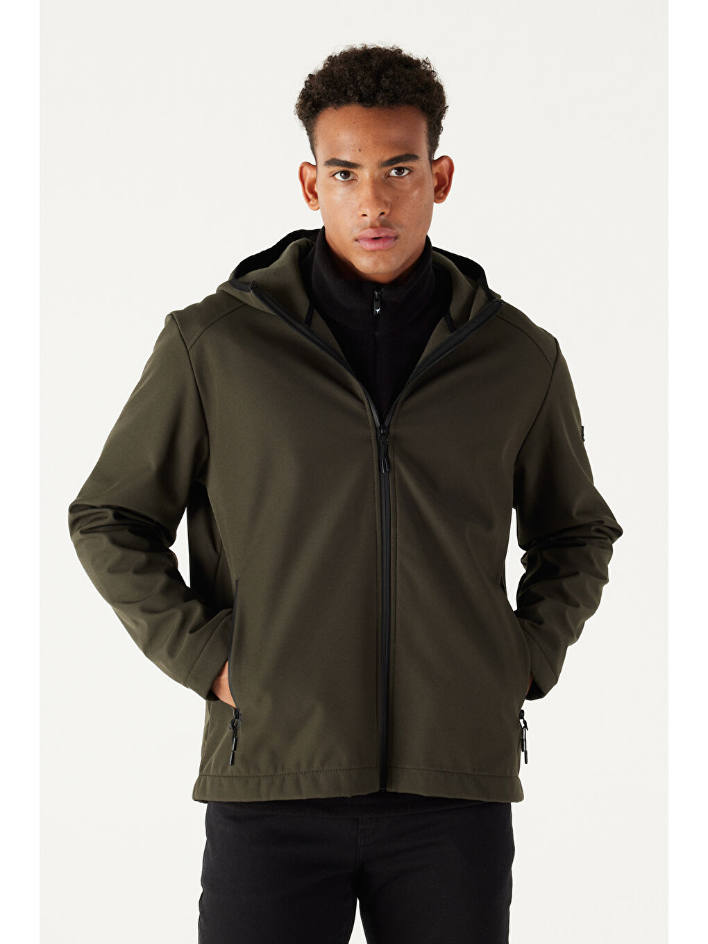 Erkek Yeşil Standart Fit Normal Kesim Dik Yaka Softshell Mont-5