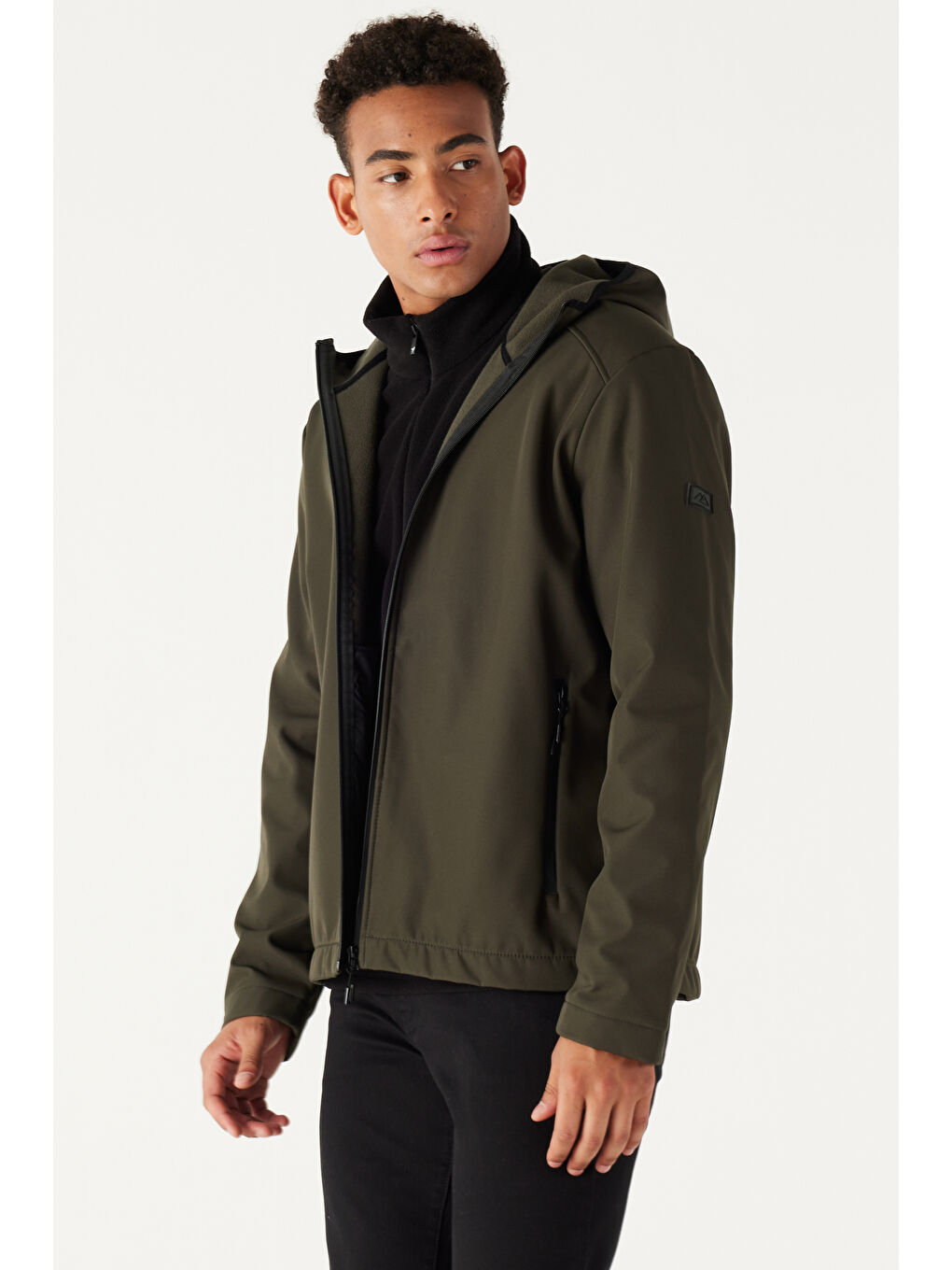 Erkek Yeşil Standart Fit Normal Kesim Dik Yaka Softshell Mont-6