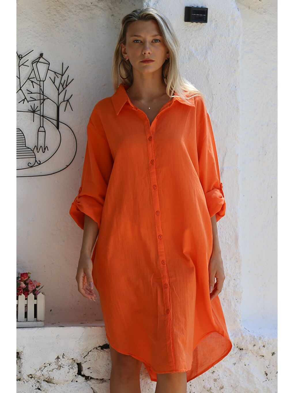 Turuncu Gömlek Yaka Düğmeli Uzun Kollu Cepli Tavuskuşu Nakışlı Pamuklu Dokuma Casual Elbise-4