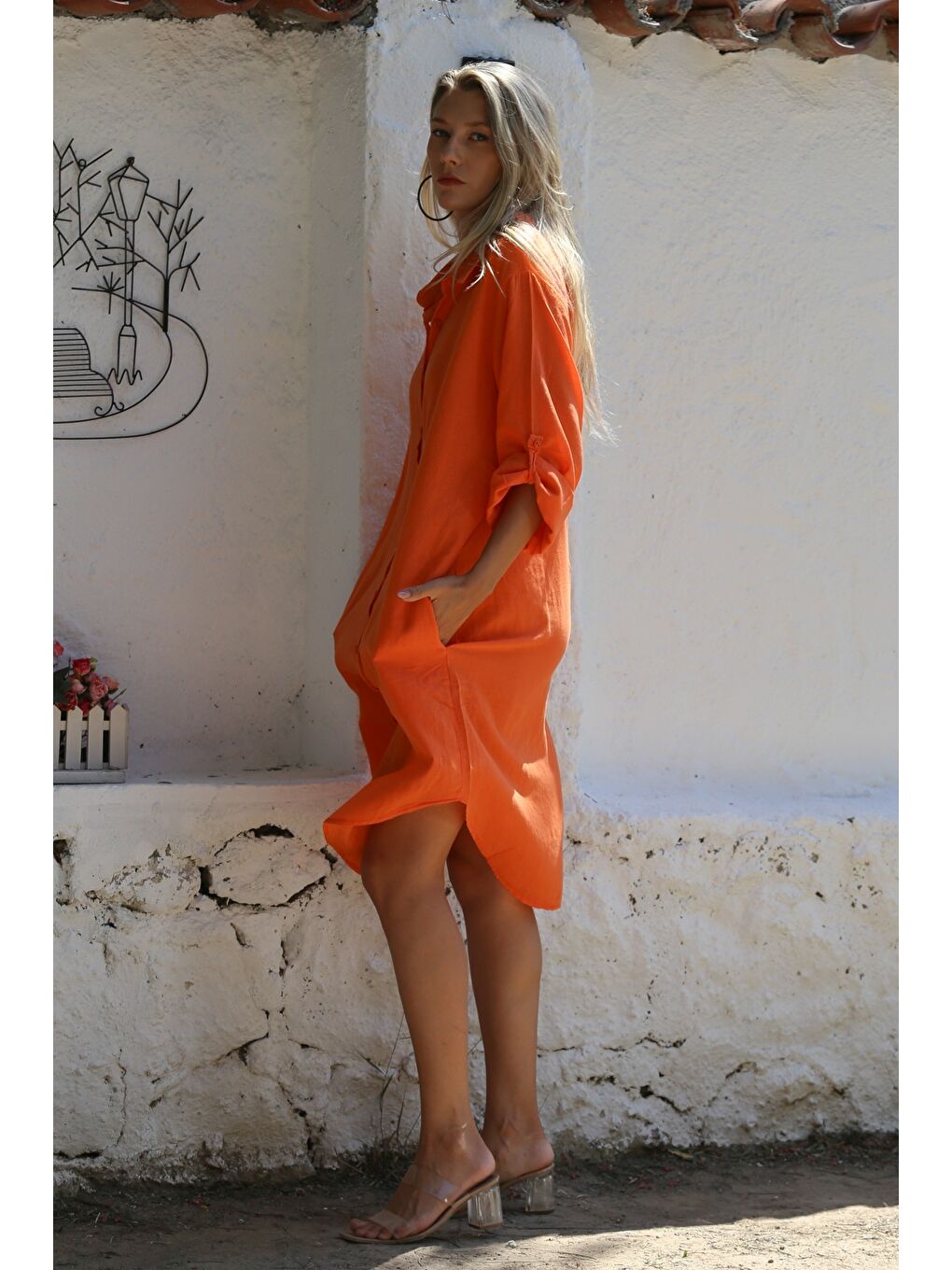 Turuncu Gömlek Yaka Düğmeli Uzun Kollu Cepli Tavuskuşu Nakışlı Pamuklu Dokuma Casual Elbise-6