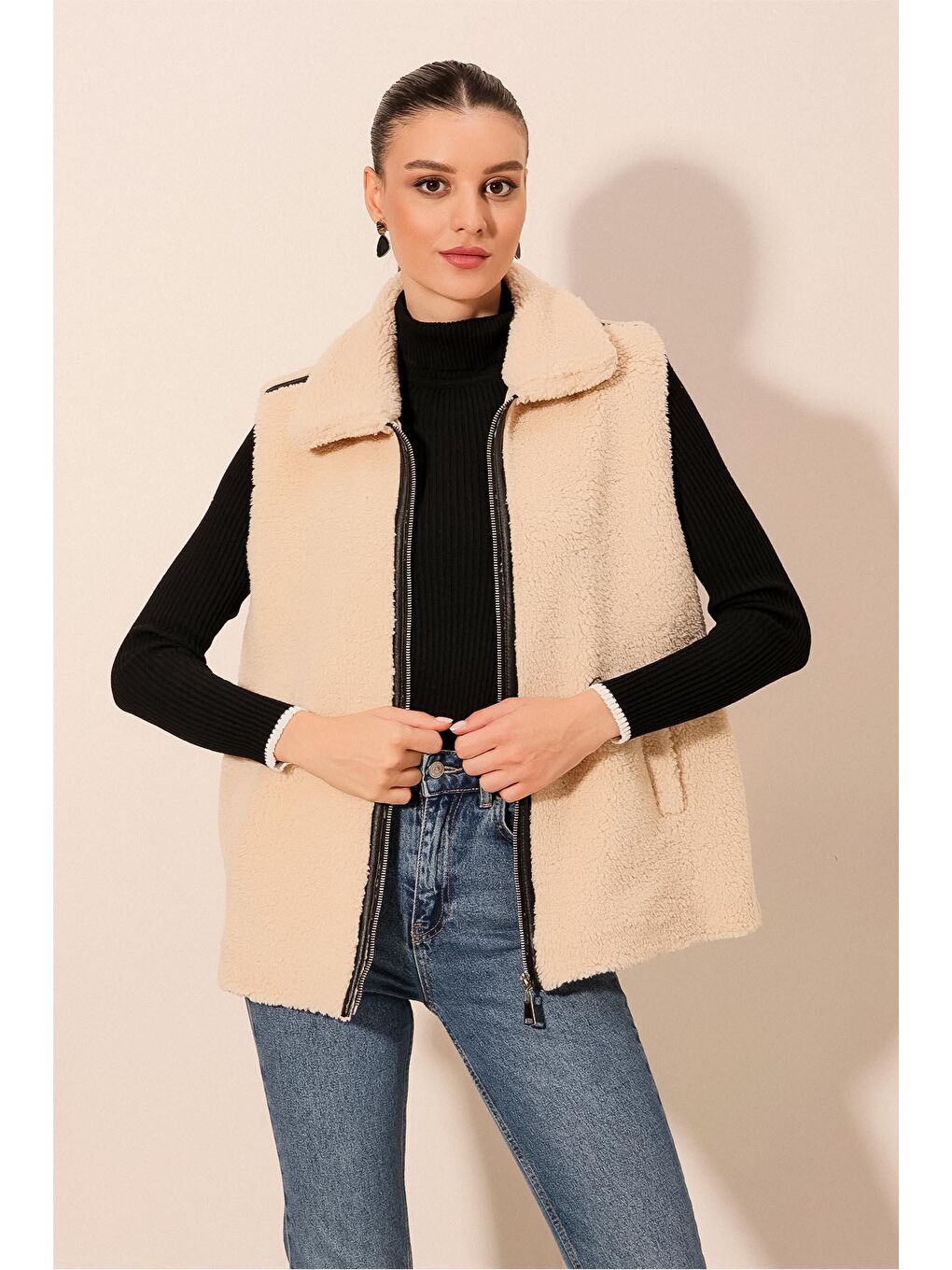 Ekru 6793 Peluş Yelek - Krem-3