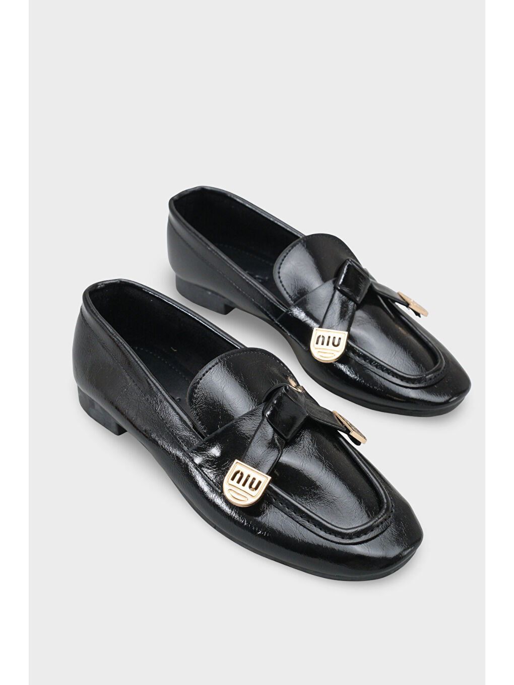 Siyah Janessa Metal Tokalı Yumuşak Kadın Loafer Ayakkabı-1