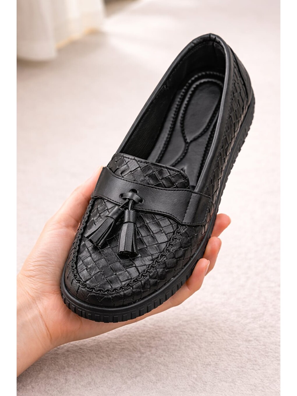 Siyah Kadın Örgü Desenli Püsküllü Rahat Comfort Loafer-5