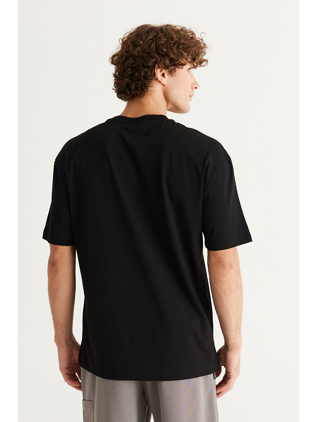 Erkek Siyah Oversize %100 Pamuk Bol Kesim Bisiklet Yaka Baskılı Tişört-6