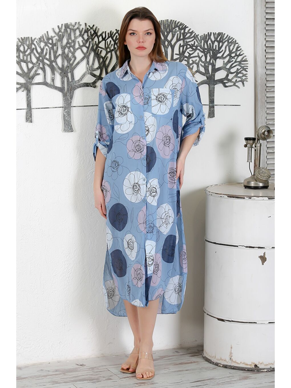 İtalyan Lavanta Mavisi Düğmeli Uzun Kollu Çiçekli Çift Cepli Casual Dokuma Yazlık Elbise-1