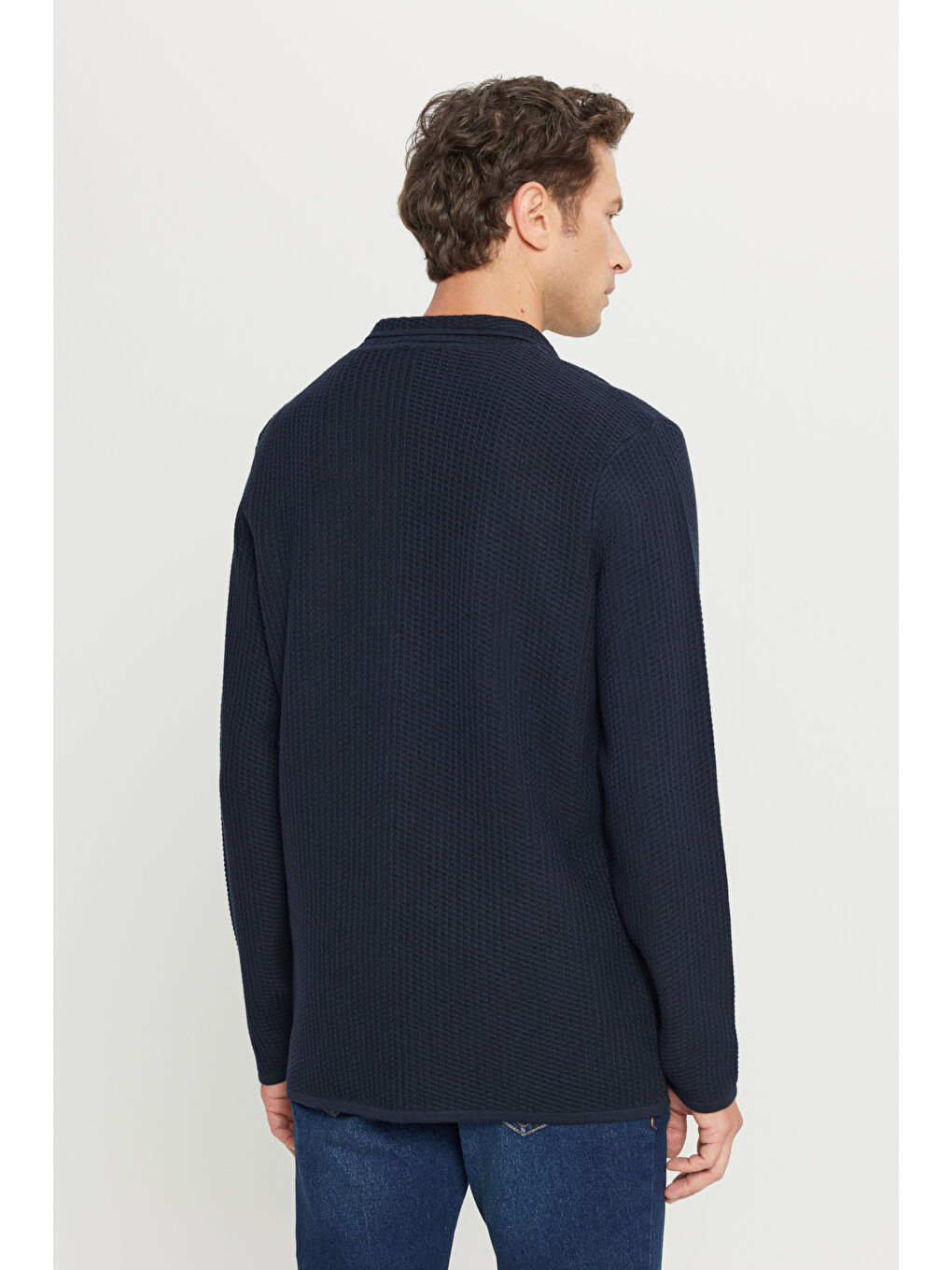 Erkek Lacivert Pamuklu Standart Fit Normal Kesim Mono Yaka Torba Cepli Jakarlı Triko Ceket-4