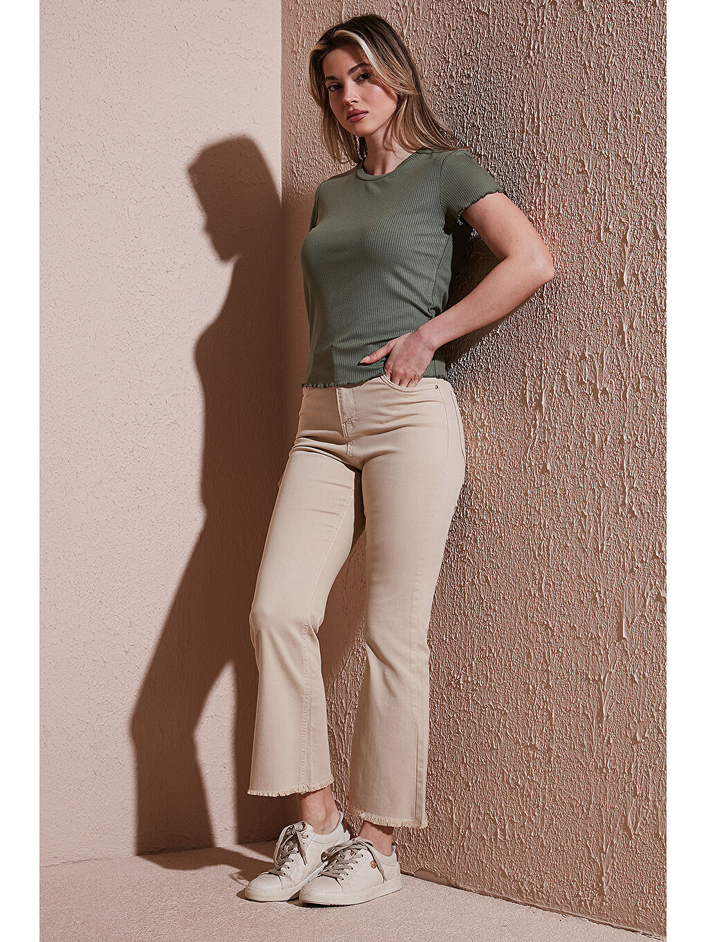 Bej Streç Pamuklu Flare Fit Yüksek Bel İspanyol Paça Pantolon 25Y0294K1-3