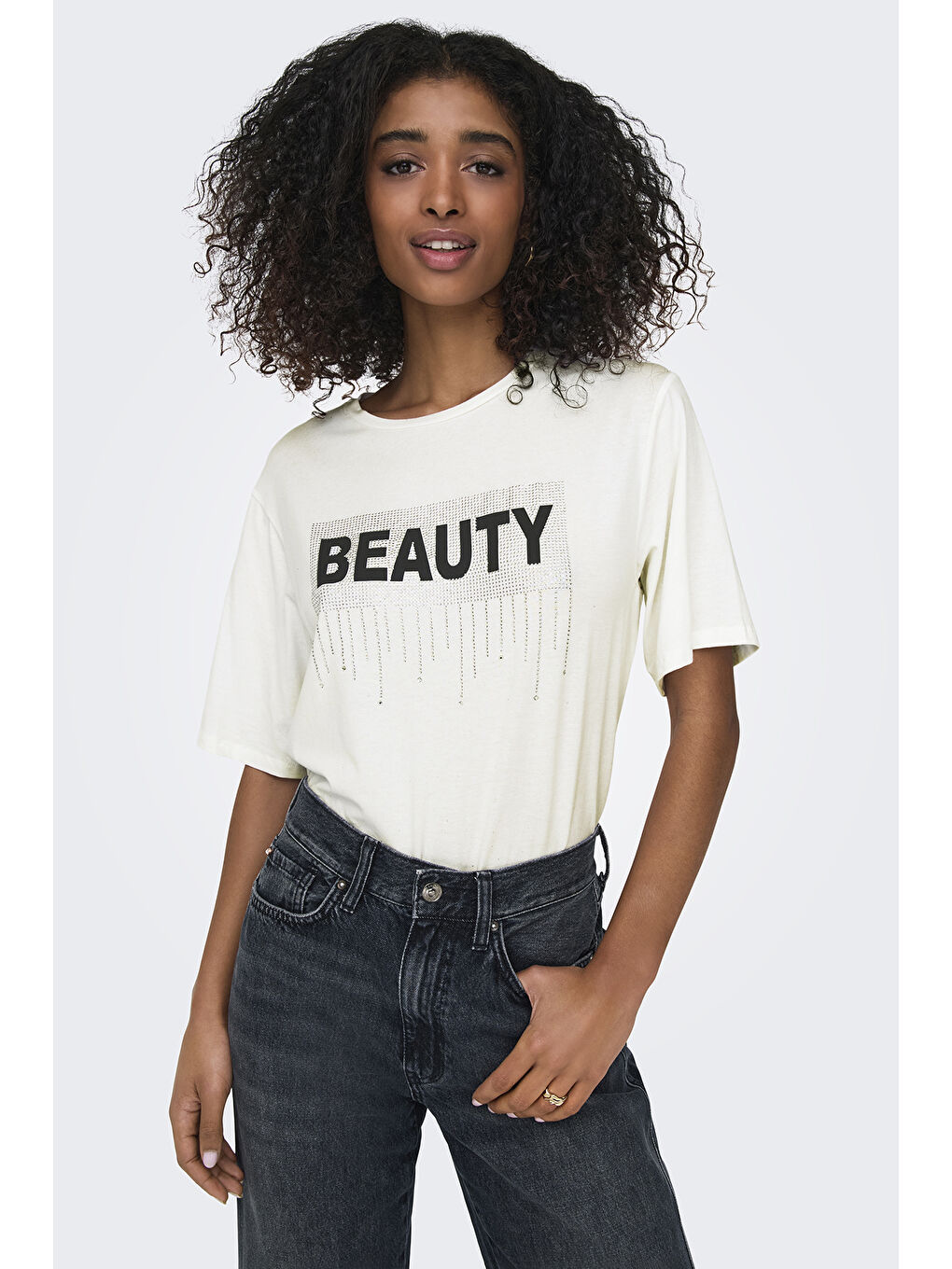 Beyaz Onlsanni Taşlı Pamuklu Regular Fit Bisiklet Yaka T Shirt 15346650-2