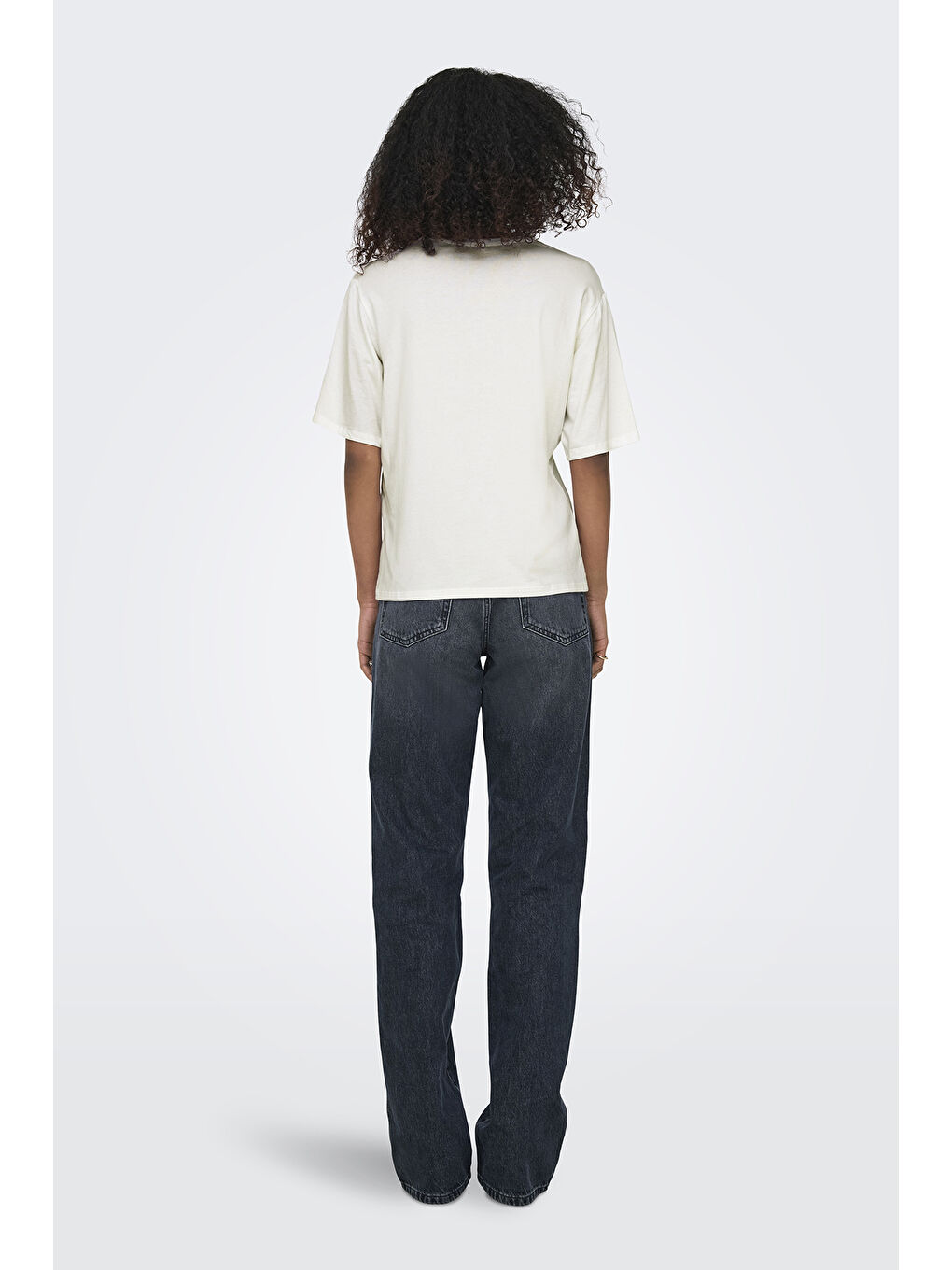 Beyaz Onlsanni Taşlı Pamuklu Regular Fit Bisiklet Yaka T Shirt 15346650-3