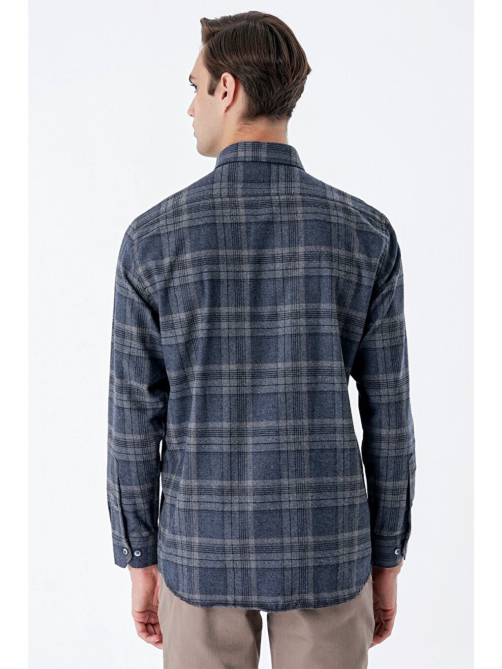 Koyu Lacivert Uzun Kollu Ekoseli Gabardin Cepli Garnili Casual Comfort Fit Gömlek 1004235111-5