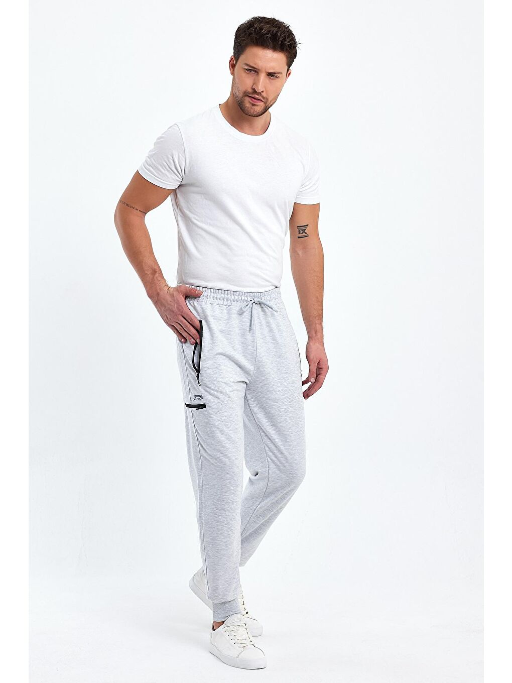 Gri Reflektör Baskı Paça Lastik Erkek Jogger Eşofman Altı-2