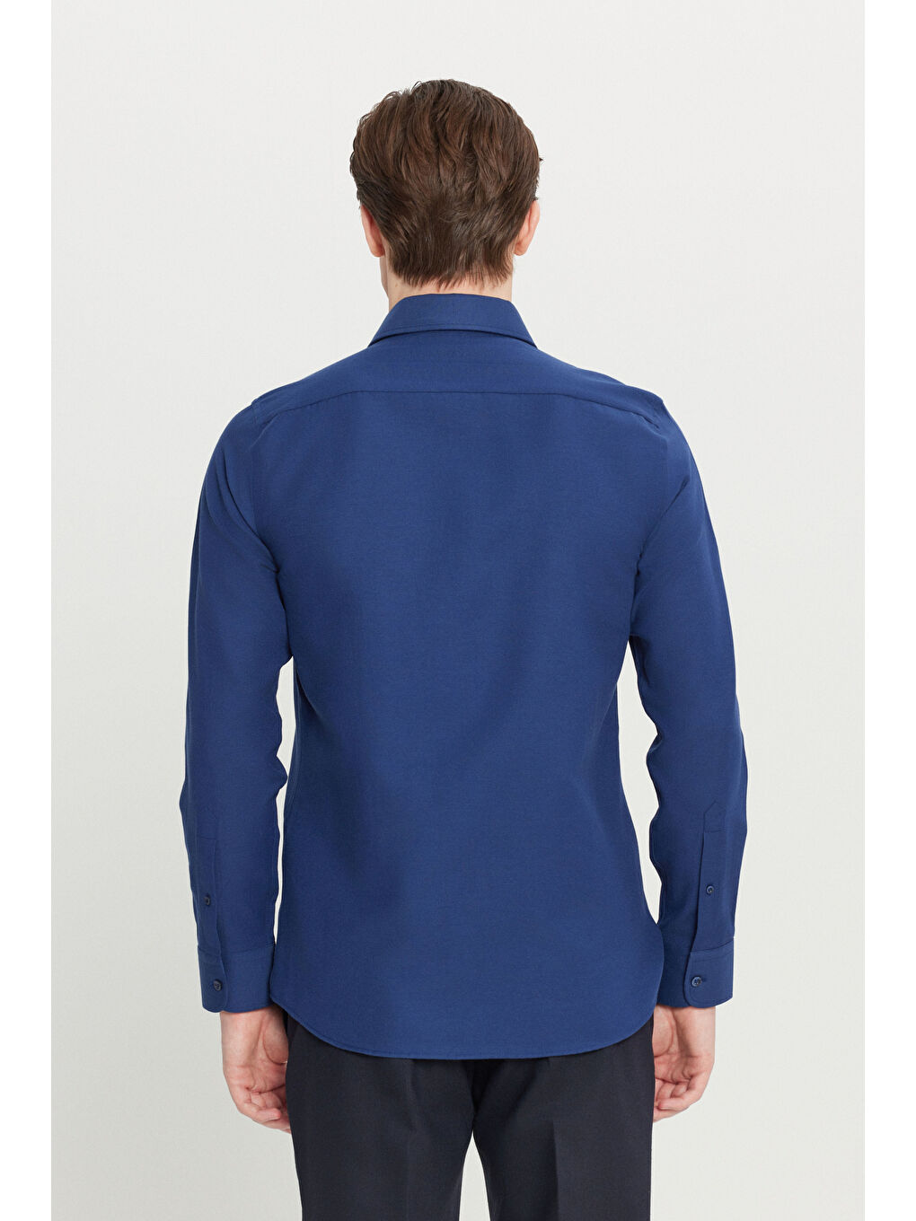 Erkek Lacivert Pamuklu Oxford Tailored Slim Fit Dar Kesim Küçük İtalyan Yaka Armürlü Gömlek-4