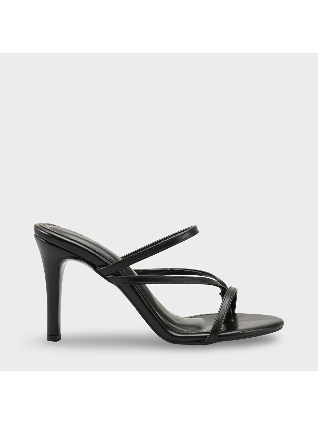 Siyah Vinnie Yuvarlak Burunlu Orta Topuklu Parmak Arası Kadın Terlik-1