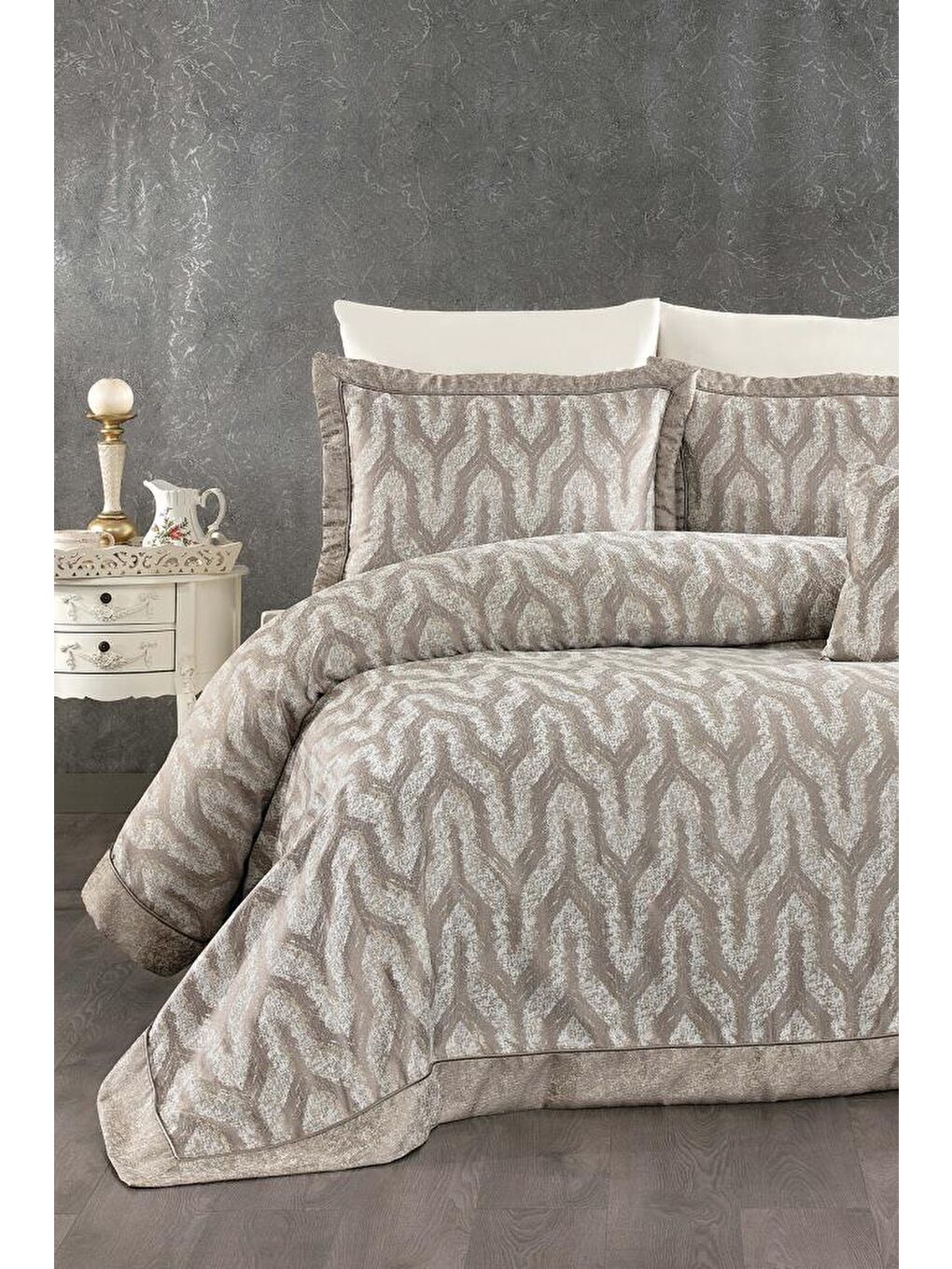 Kahverengi Deniz 7 Parça Şönil Pike Takımı Kahve