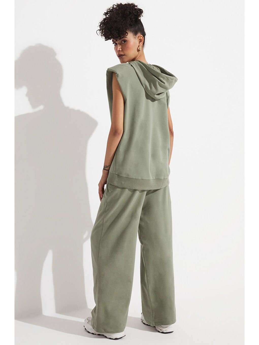 Haki Kapüşonlu Kolsuz Eşofman Takım-4