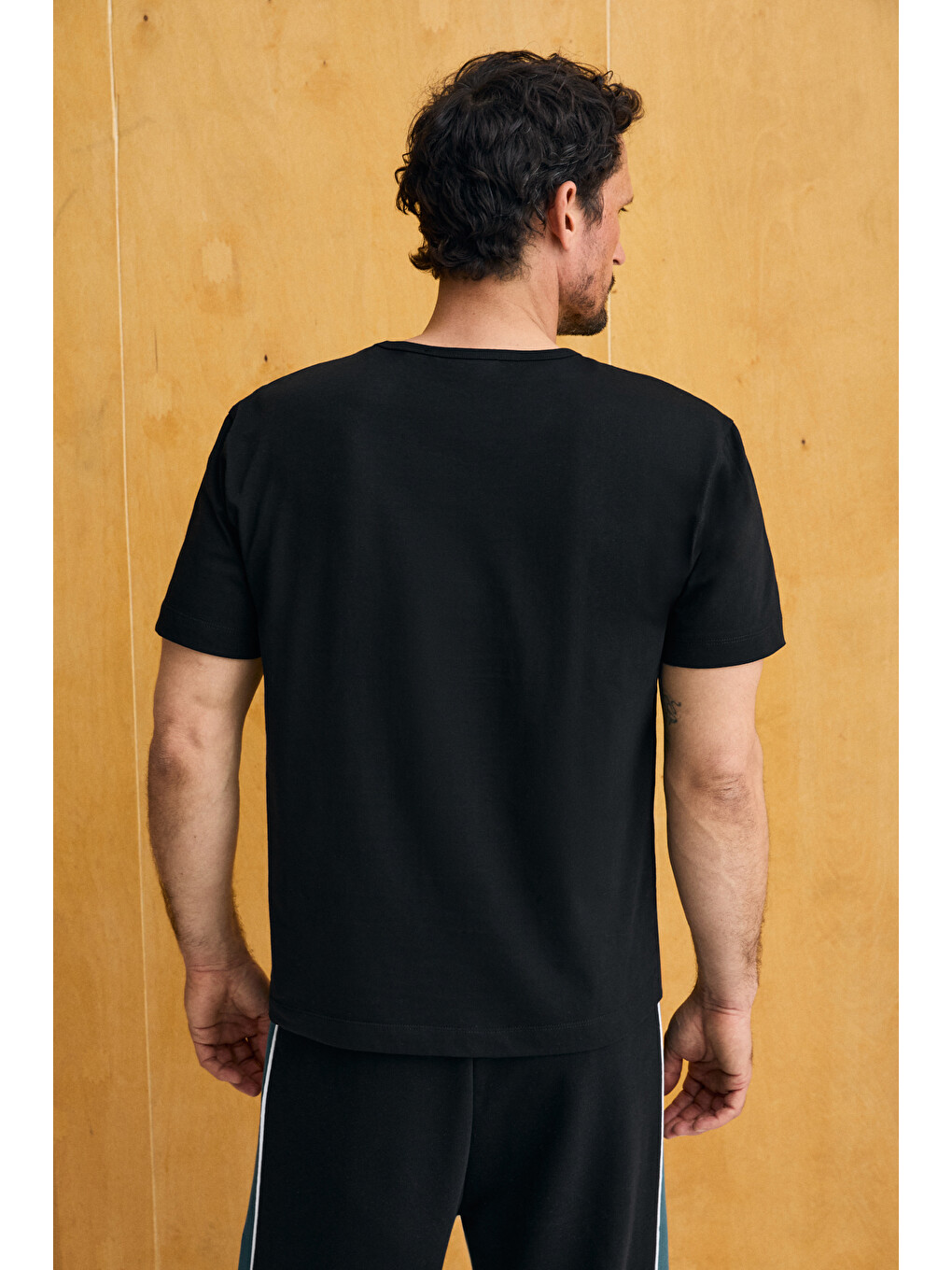 Siyah AXION Erkek %100 Organik Pamuklu Yuvarlak Yakalı Regular Fit SİYAH T-Shirt-4