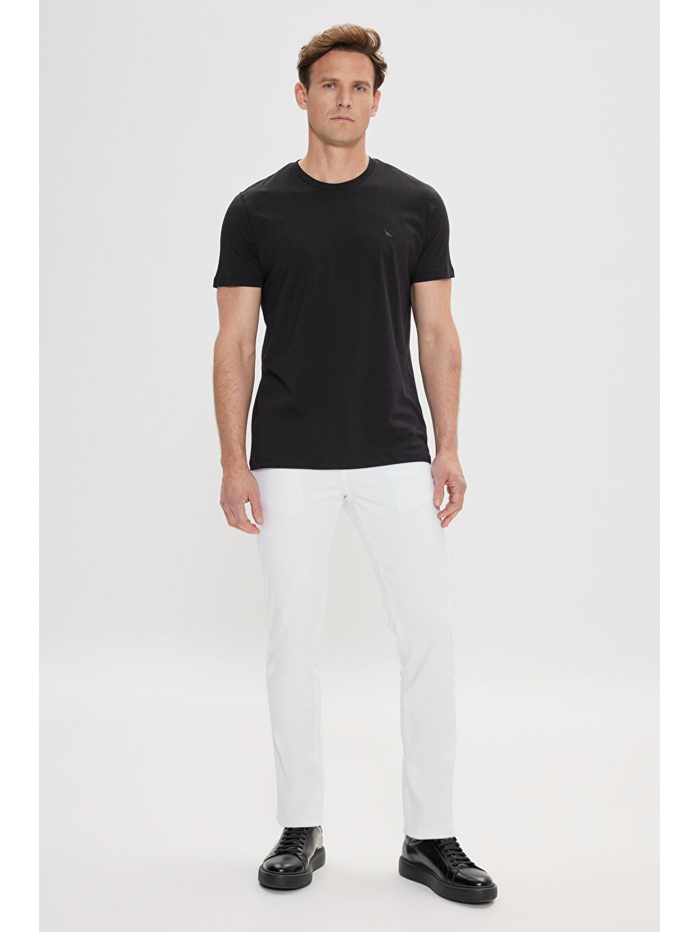 Erkek Siyah Slim Fit Dar Kesim Bisiklet Yaka Pamuklu Tişört-1