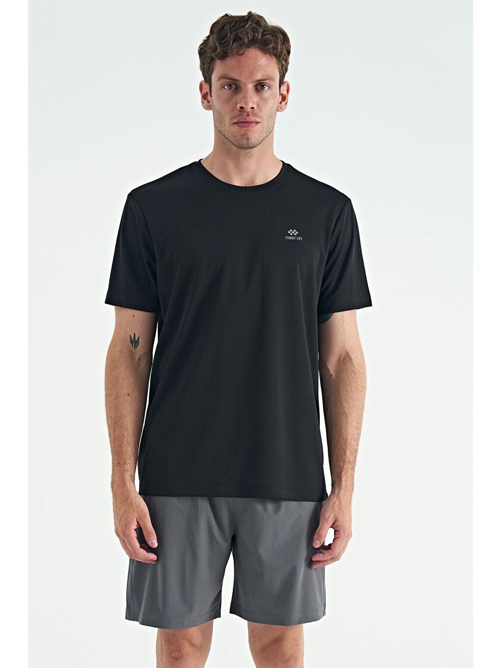 Siyah O Yaka Standart Kalıp Logo Desenli Aktif Spor Erkek Tişört  - 88255