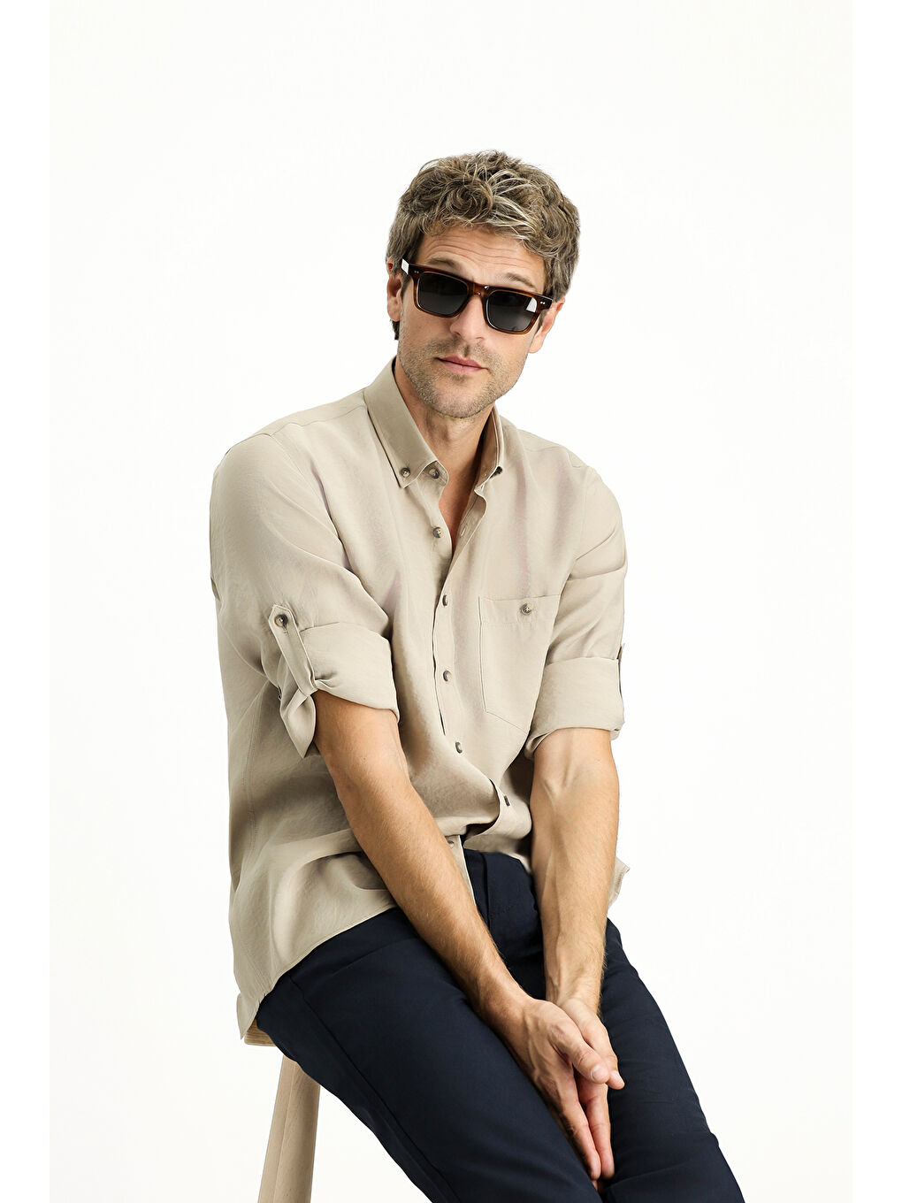 Bej Uzun Kol Regular Fit Düğmeli Yaka Spor Gömlek