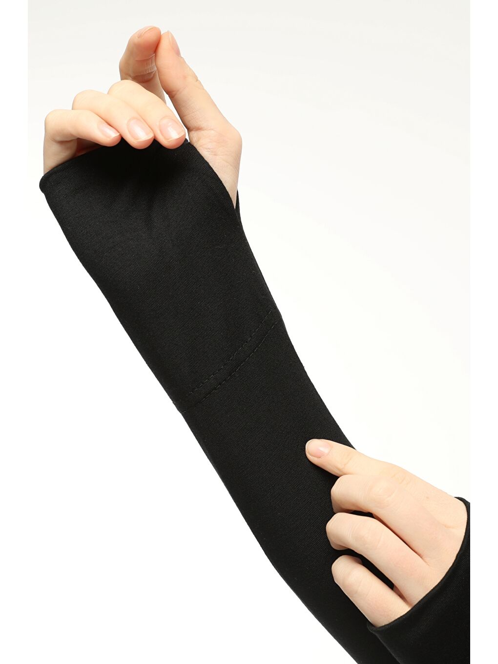 Siyah Kesik Parmak Geçmeli Penye Tesettür Kolluk-1