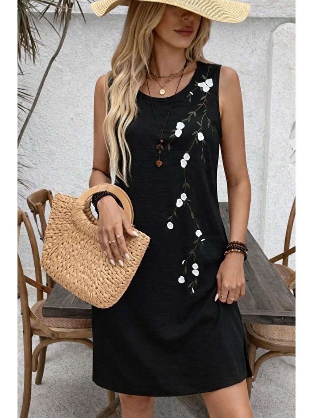Siyah Kadın Askılı Yuvarlak Yakalı çiçek Desenli Kısa Elbise-2