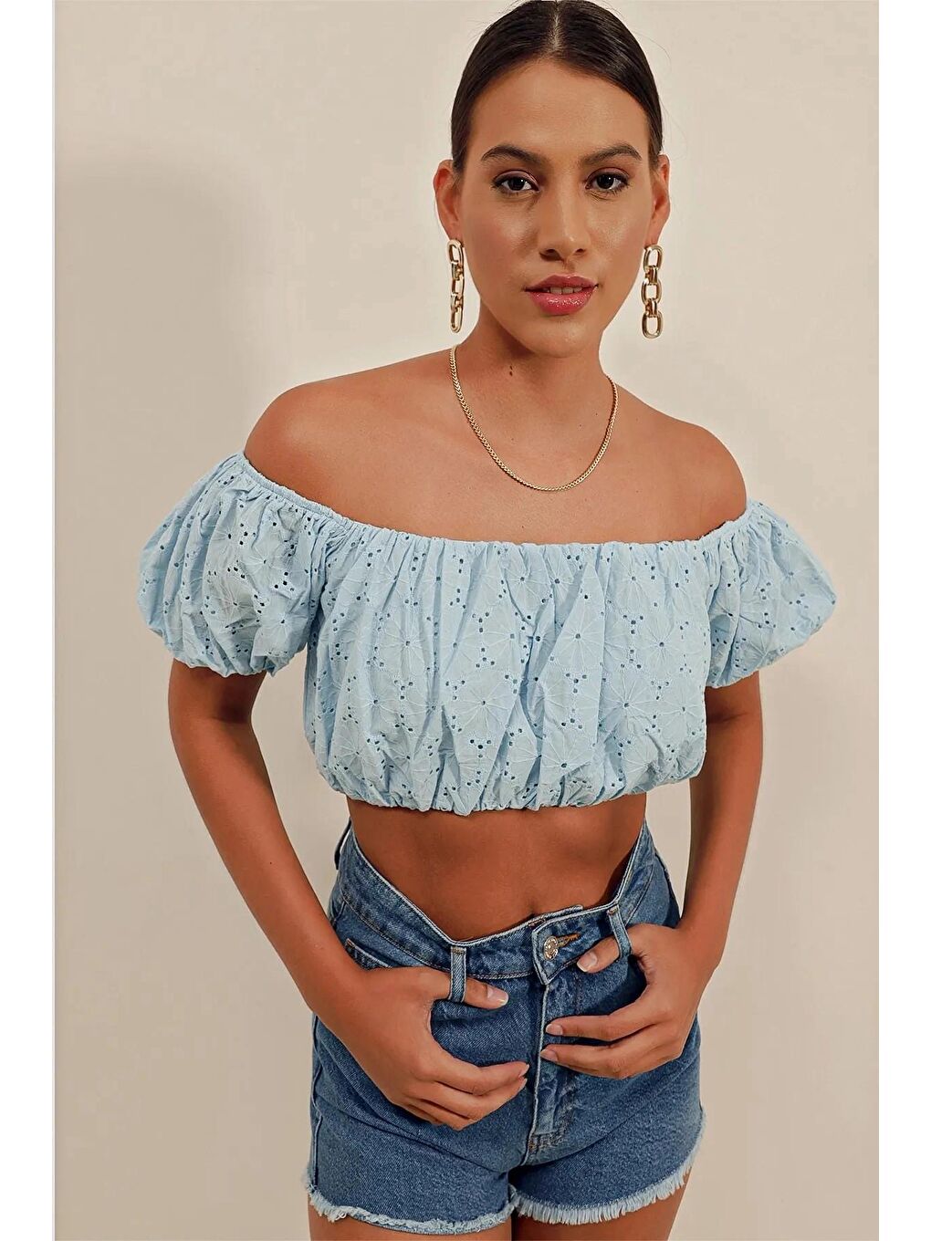 Kadın Buz Mavi Carmen Yaka Bel Büzgülü Fistolu Straplez Bluz HZL23S-BD104811