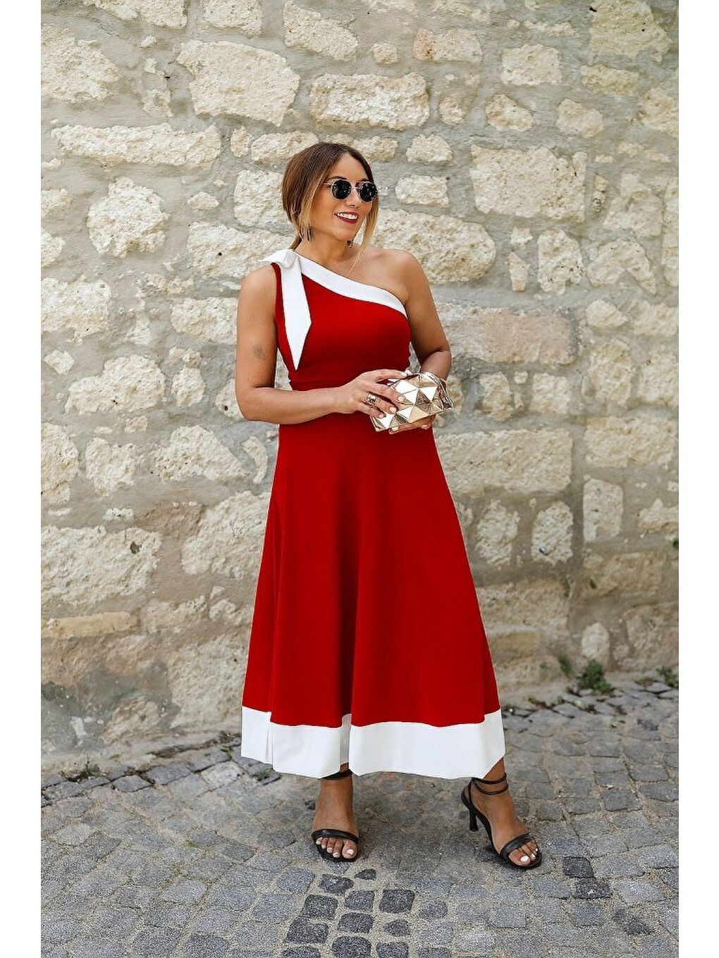 Kırmızı Kadın Tek Omuzu Açık Omuzlardan Kurdela Detaylı çift Renkli Ithal Krep Elbise-2
