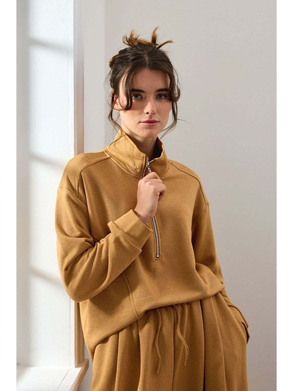 Bej Karamel 3 İplik Yarım Fermuarlı Sweat-2